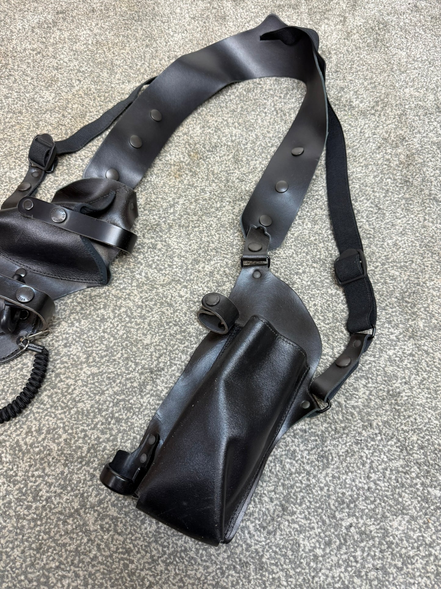 Ex Police Covert Leather Harness Peter Jones Radio CS Spray Baton Cuff Pouch Security Collectors