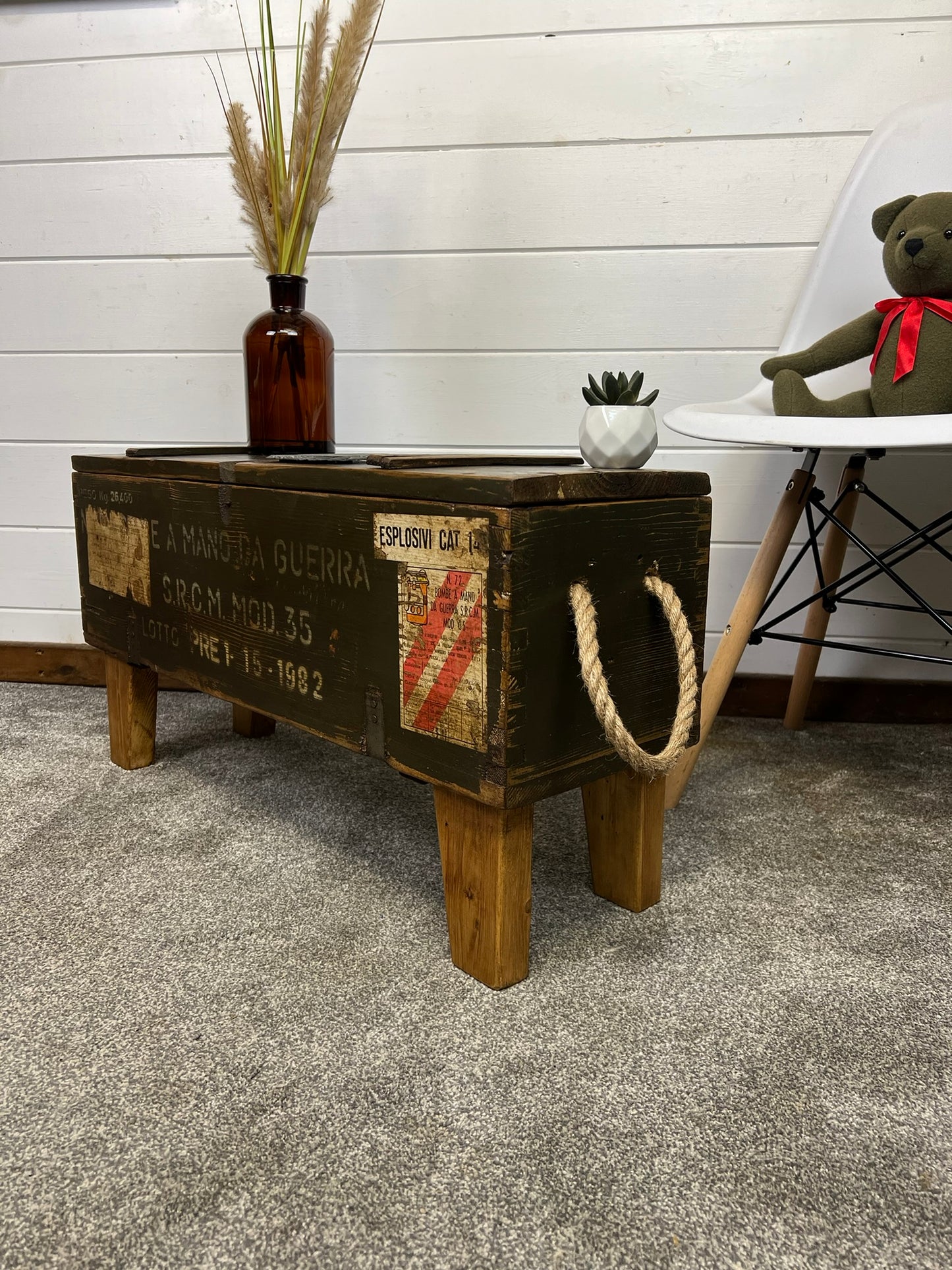 Rustic Wooden Chest Trunk Box Side Coffee Table Reclaimed Vintage 1982 Farmhouse Chic Decor