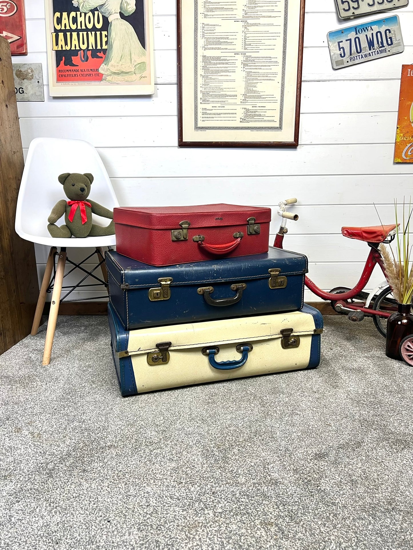 3x Vintage Suitcase Travel Trunk Boho Retro Industrial Decor Photo Prop Display