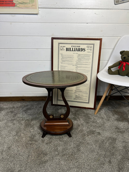 Vintage Mid Century Regency Style Oval Mahogany Wine Table Coffee Side Table