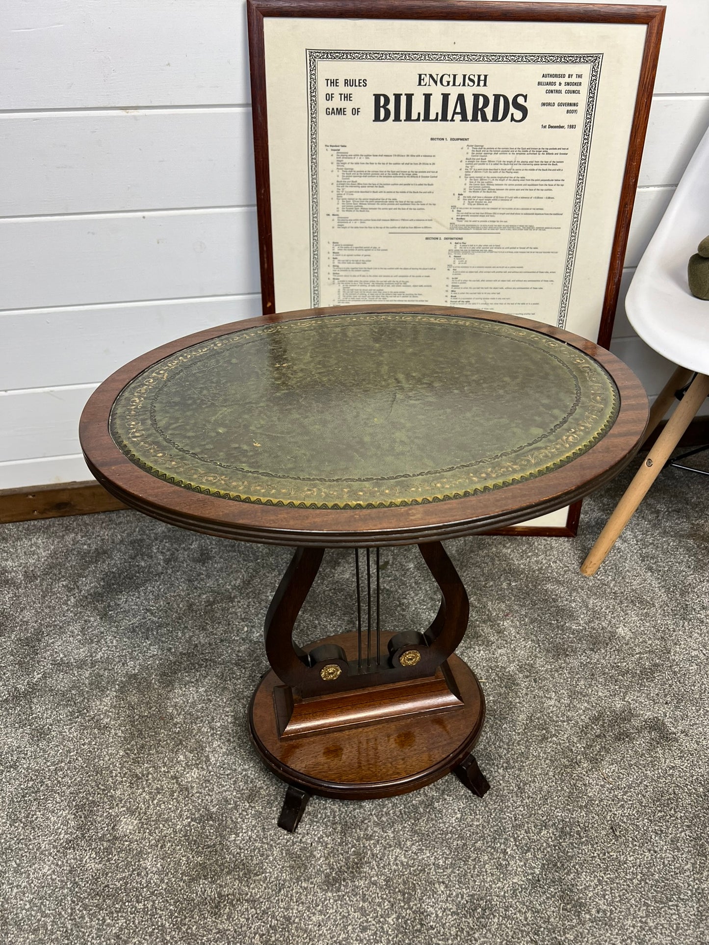 Vintage Mid Century Regency Style Oval Mahogany Wine Table Coffee Side Table