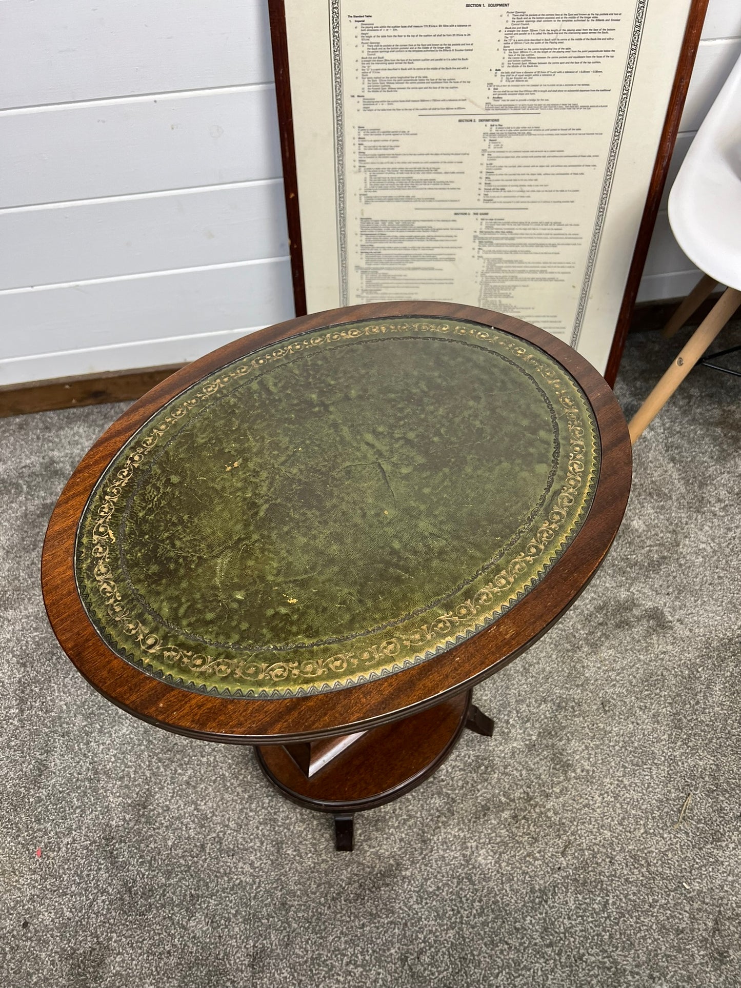 Vintage Mid Century Regency Style Oval Mahogany Wine Table Coffee Side Table