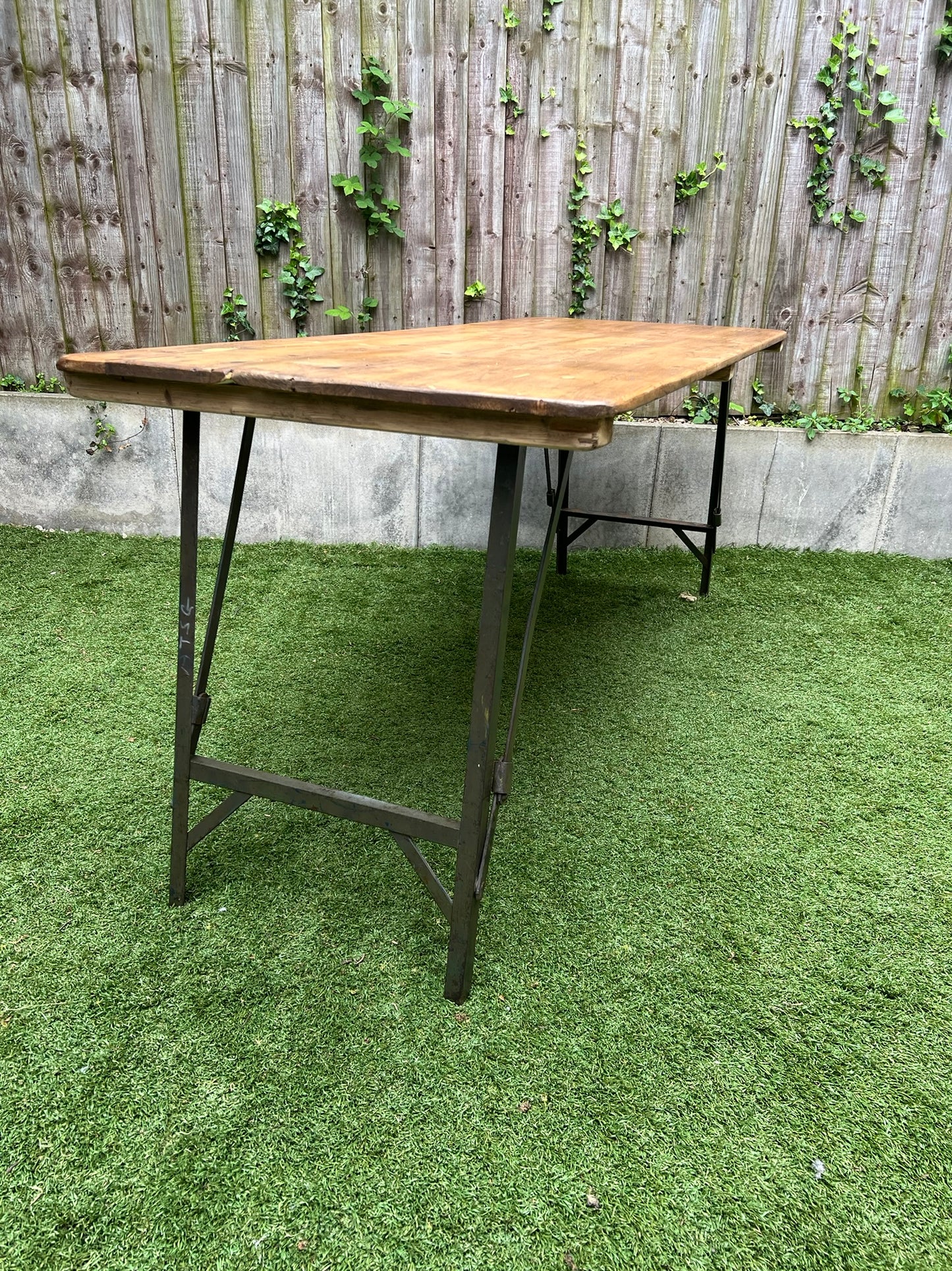 Rustic Vintage Wooden Folding Trestle Table Metal Legs Industrial Farmhouse Dining Garden Reclaimed Army