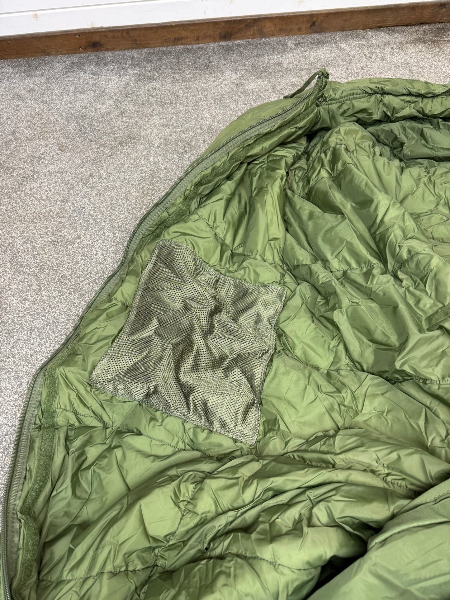 British Army Arctic Sleeping Bag Mummy Olive Green Cold Weather - Large 6ft