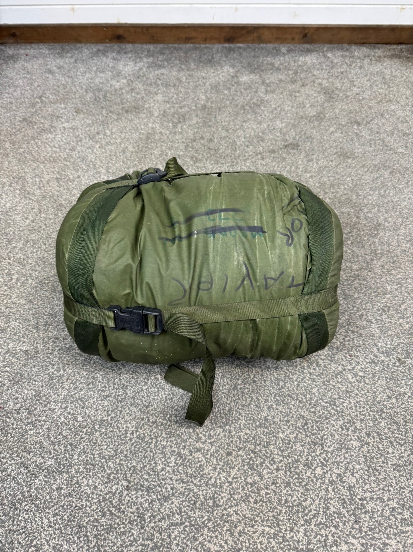 British Army Arctic Sleeping Bag Mummy Olive Green Cold Weather - Large 6ft