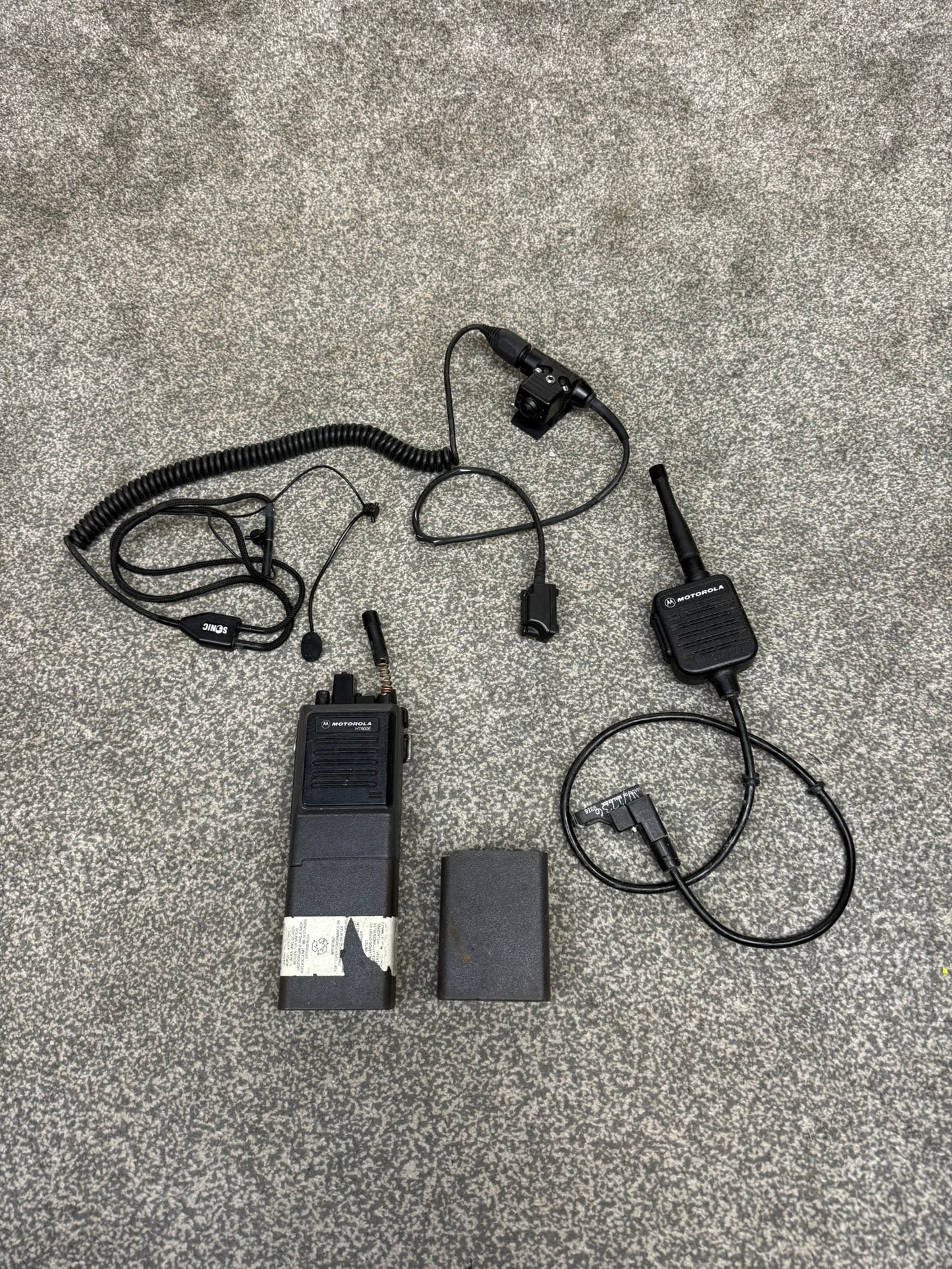 Ex Police Motorola HT600E 2 Way Vintage Radio Untested Spares / Repair