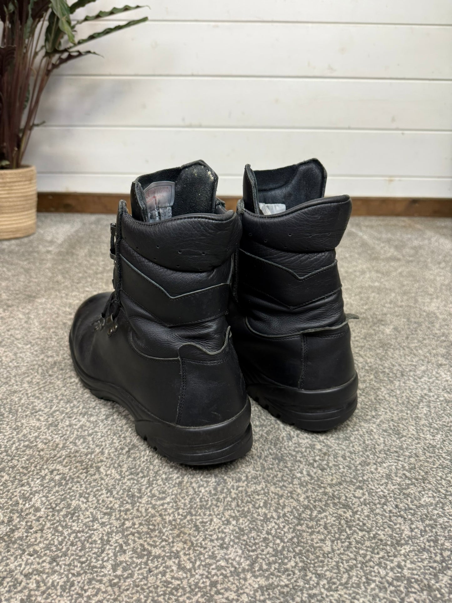 Altberg Peacekeeper P3 VS Black Leather Waterproof Combat Boots Size UK 13