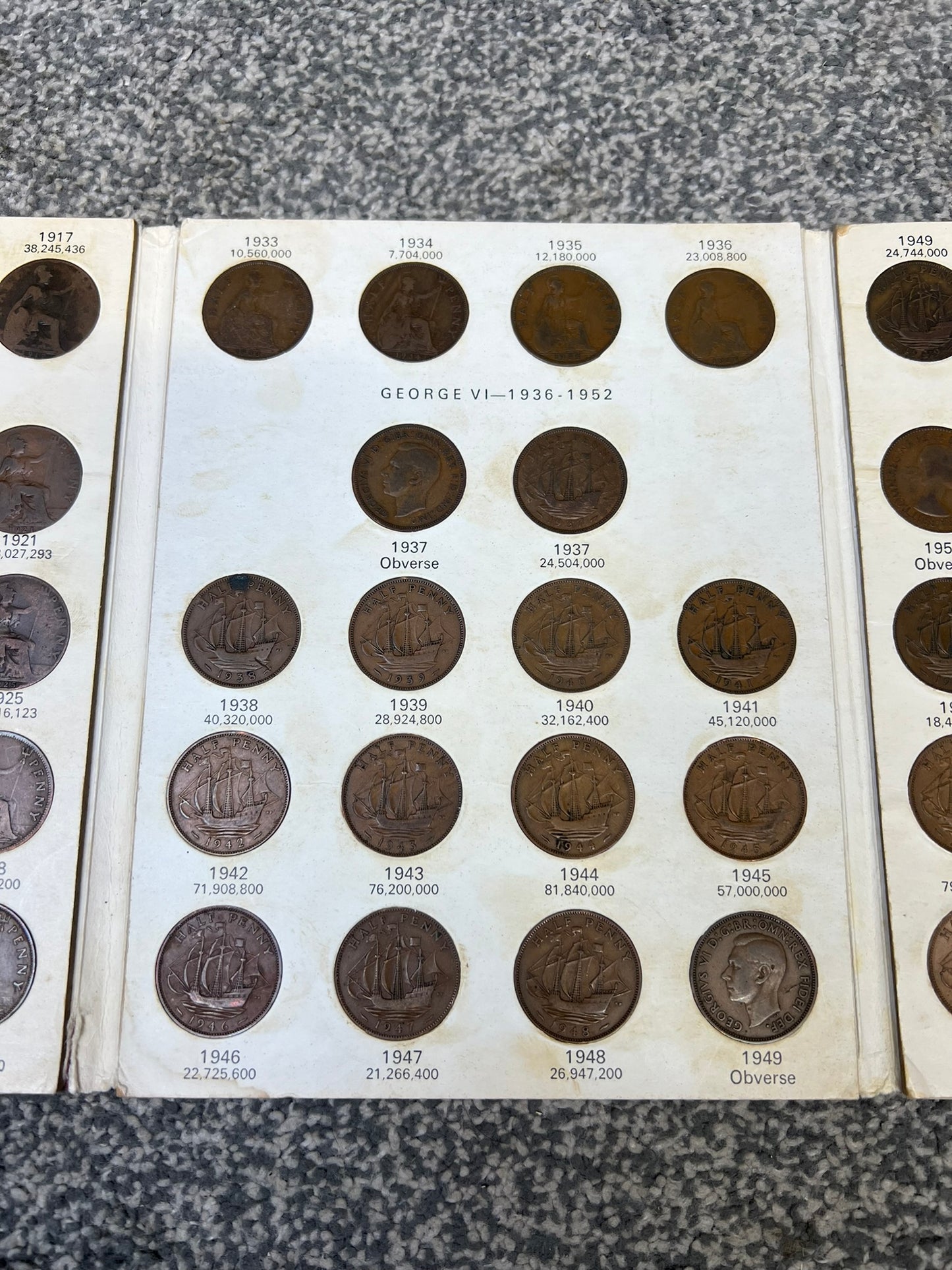 Coin Collectors Half Penny Folder Complete 1915 to 1967 Sandles No2.