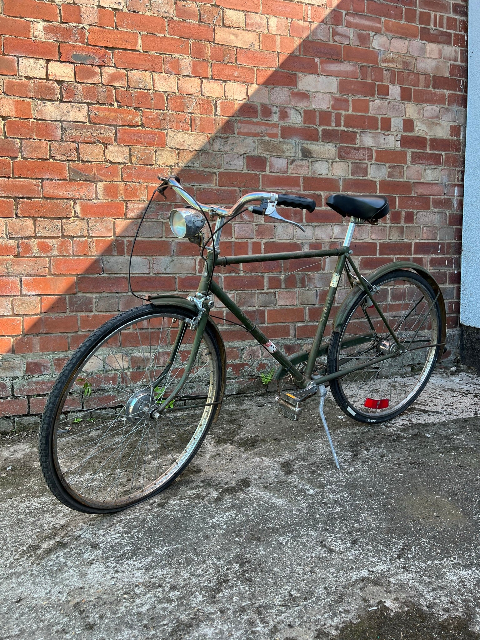 Vintage Raleigh Superbe Men s Bicycle Retro Retail Shop Decor Bike Dis Rust Hut