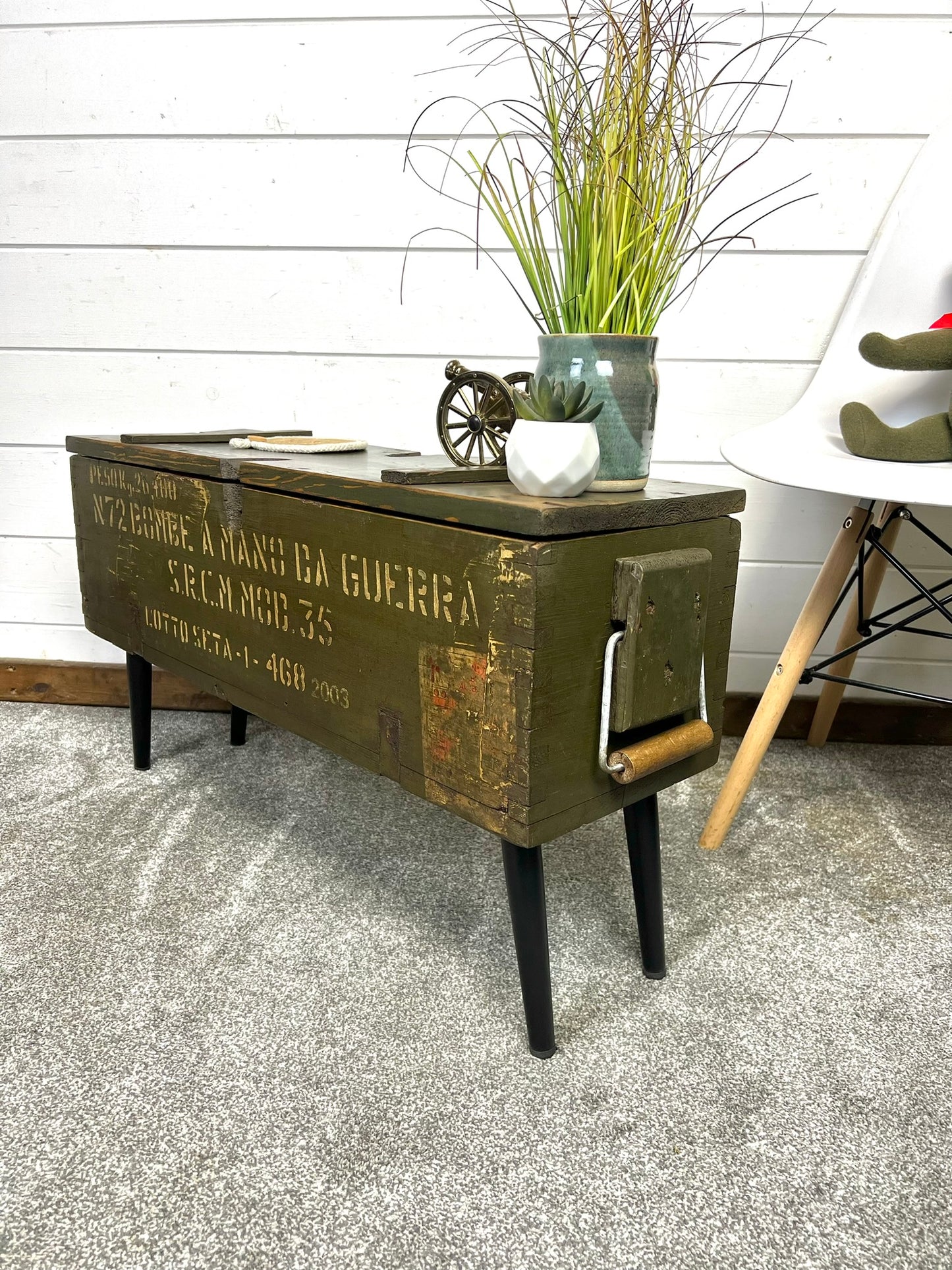 Rustic Wooden Storage Chest Table Reclaimed Vintage Ammo Box Blanket Side Table Coffee Table