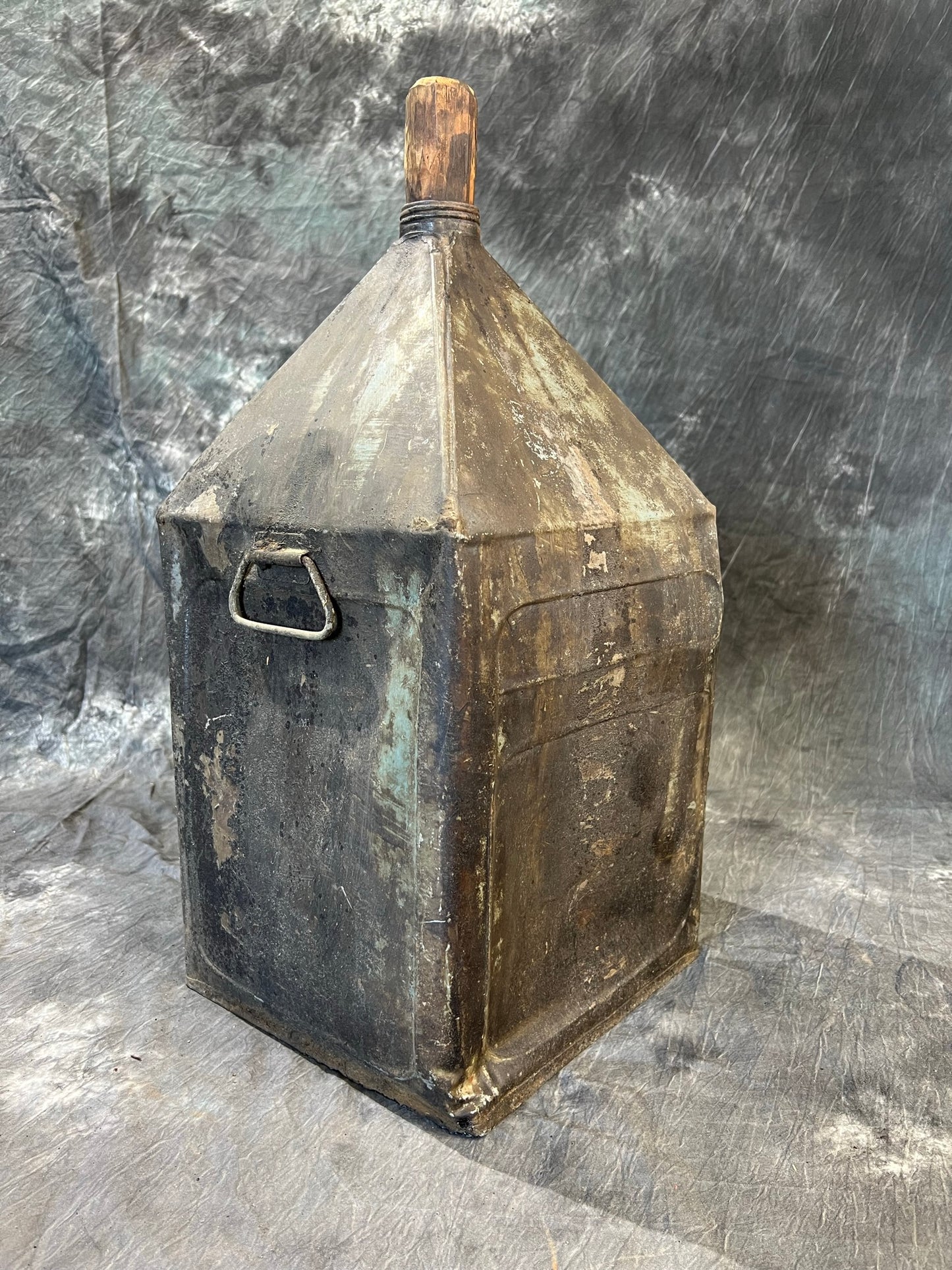 Vintage Pyramid Metal Oil Tin Can Robinson & Co Hull 1930's Garage Shed Deco Rustic Decor