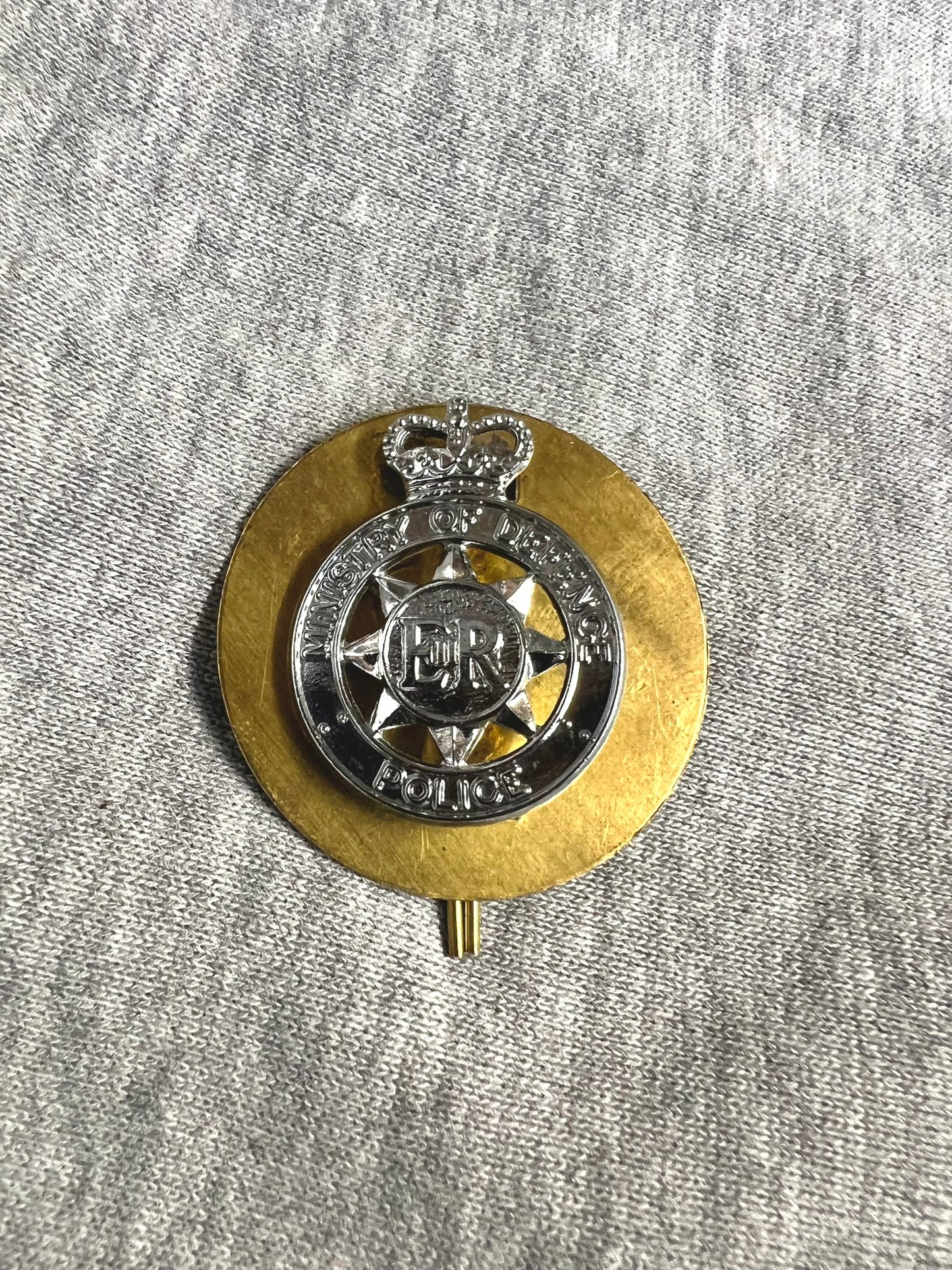 Vintage MOD Ministry Of Defence Police Cap Collar Badge Obsolete Police Collectible