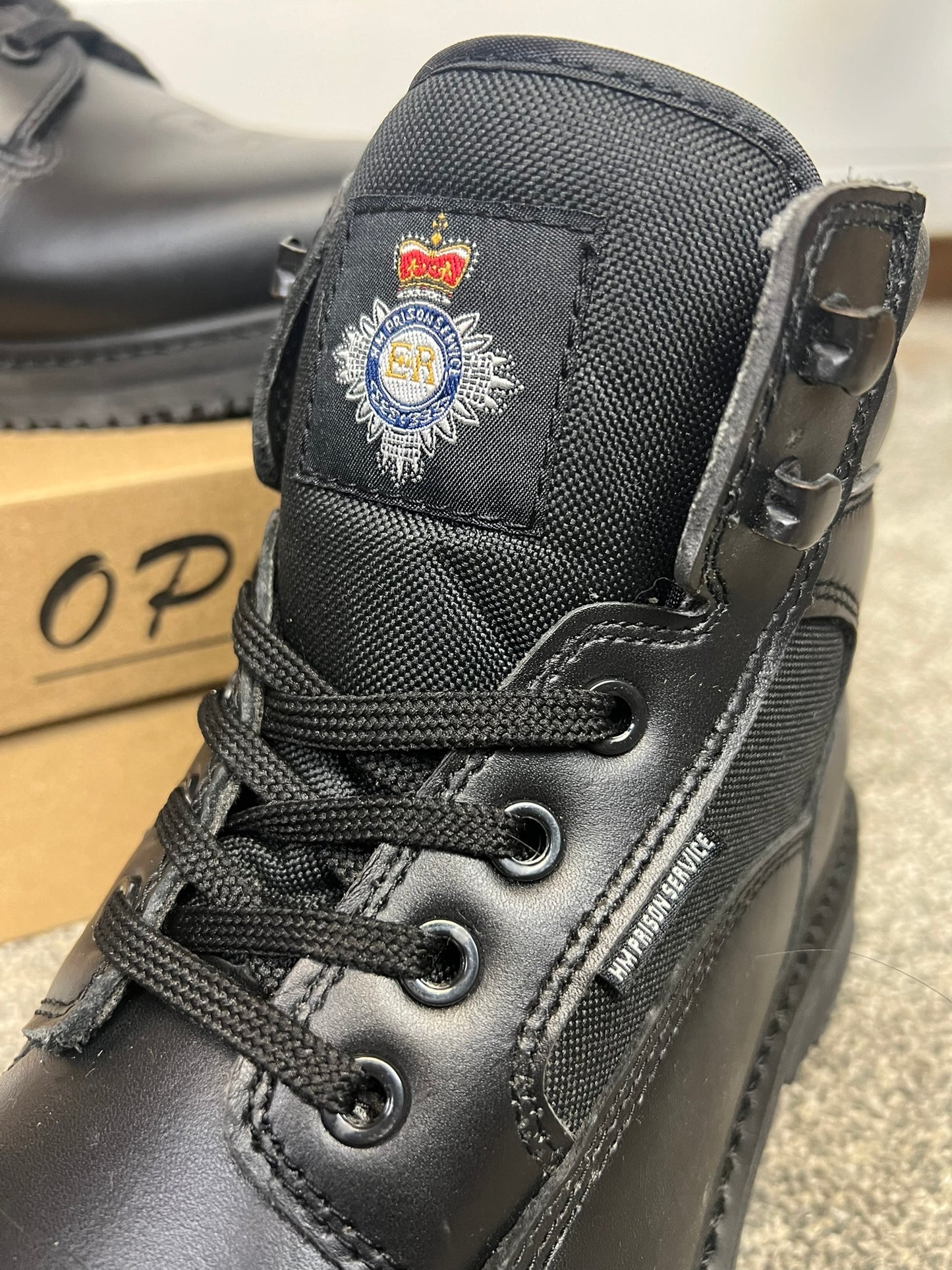 HM Prison Service Black Boots HMP Uniform Badge NEW