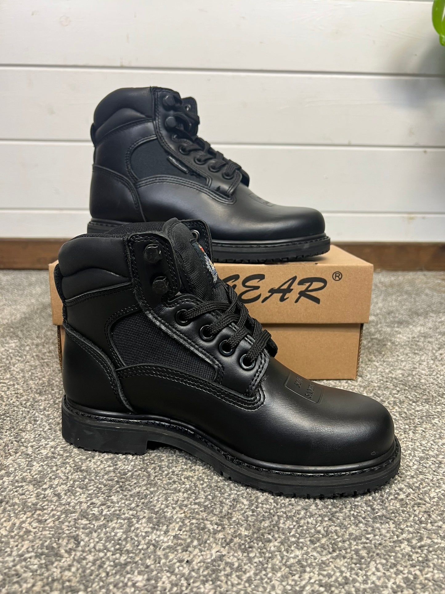 HM Prison Service Black Uniform Boots UK Size 2.5 With HMP Badge - New In Box