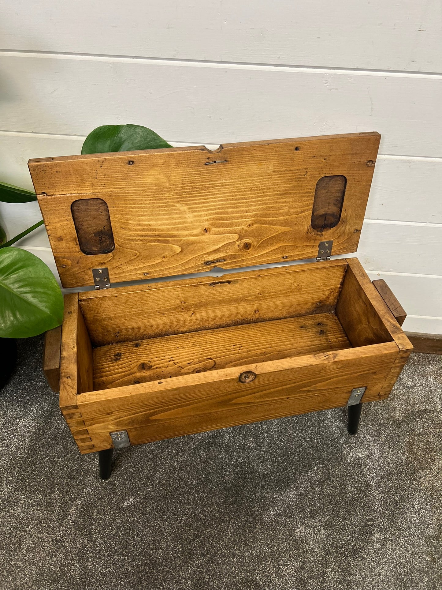 Vintage Rustic Wooden Box Side Table Storage Reclaimed Chest Farmhouse Coffee Table