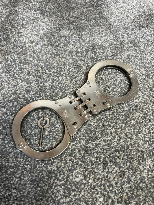 Ex Police Folding Handcuffs Genuine With Key Collectible Memorabilia Restraint