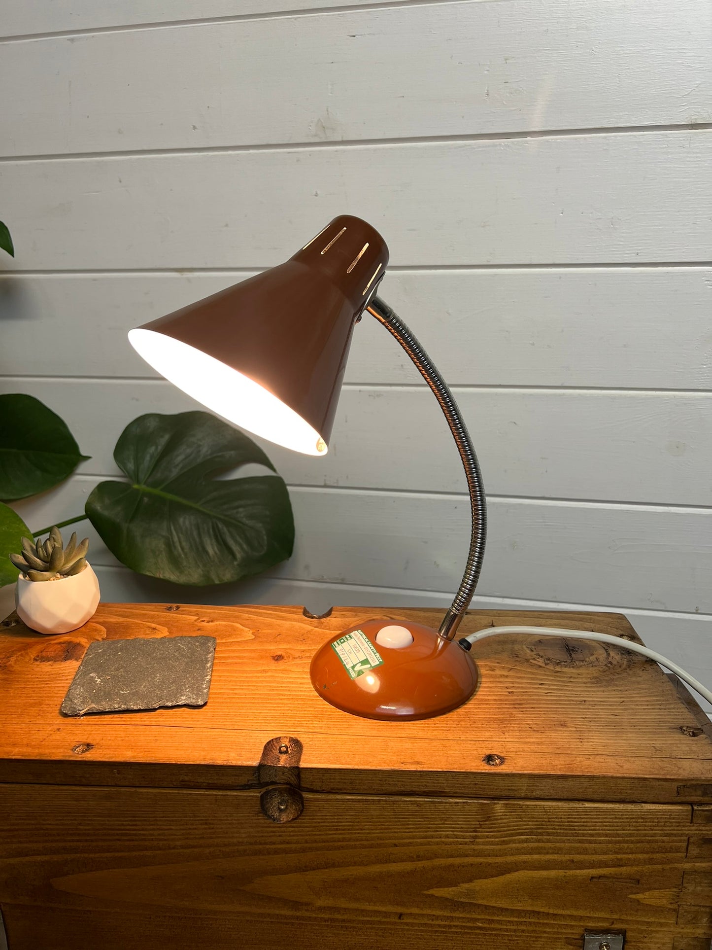 Vintage Retro Flexible Brown Desk Lamp Mid Century 50's Made in Hong Kong