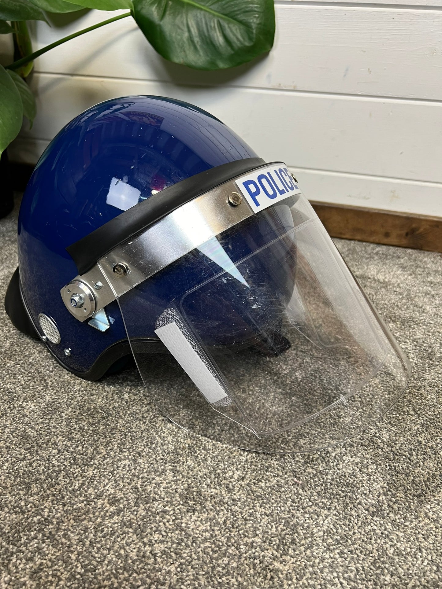 Ex Police Riot Helmet Genuine Obsolete 58-59cm Collectible Theatre Display Film Prop