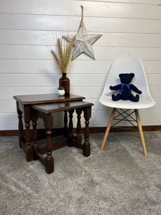 Vintage Oak Nesting Tables Pair x2 Coffee Table Home Side Nest Table Farmhouse Rustic Decor