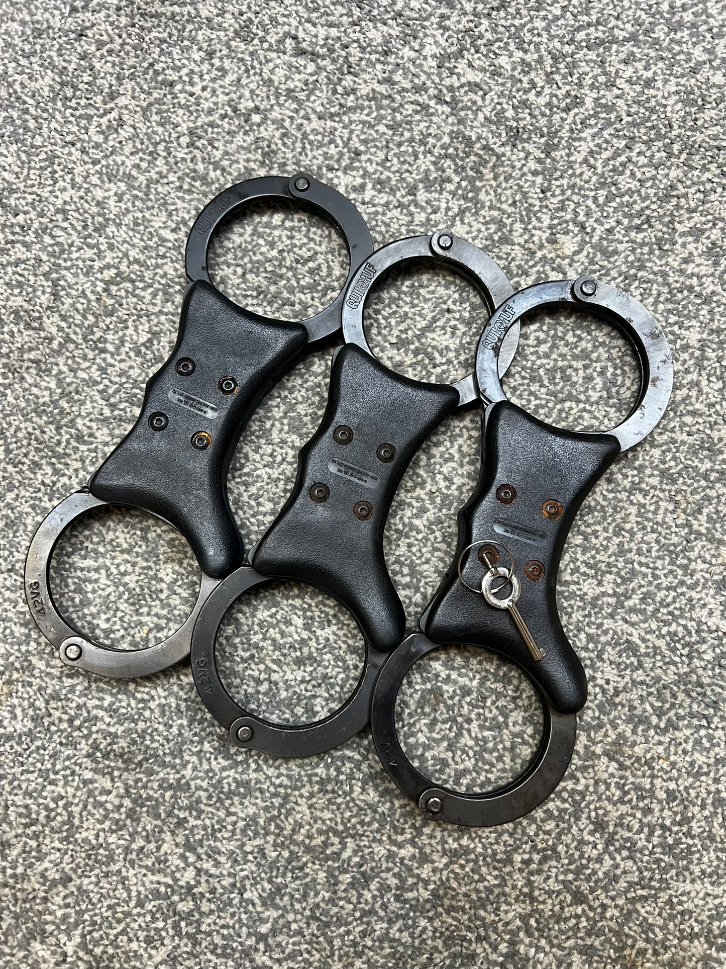 Vintage Police Black Handcuffs Genuine With Key Security Collectible Memorabilia Restraint