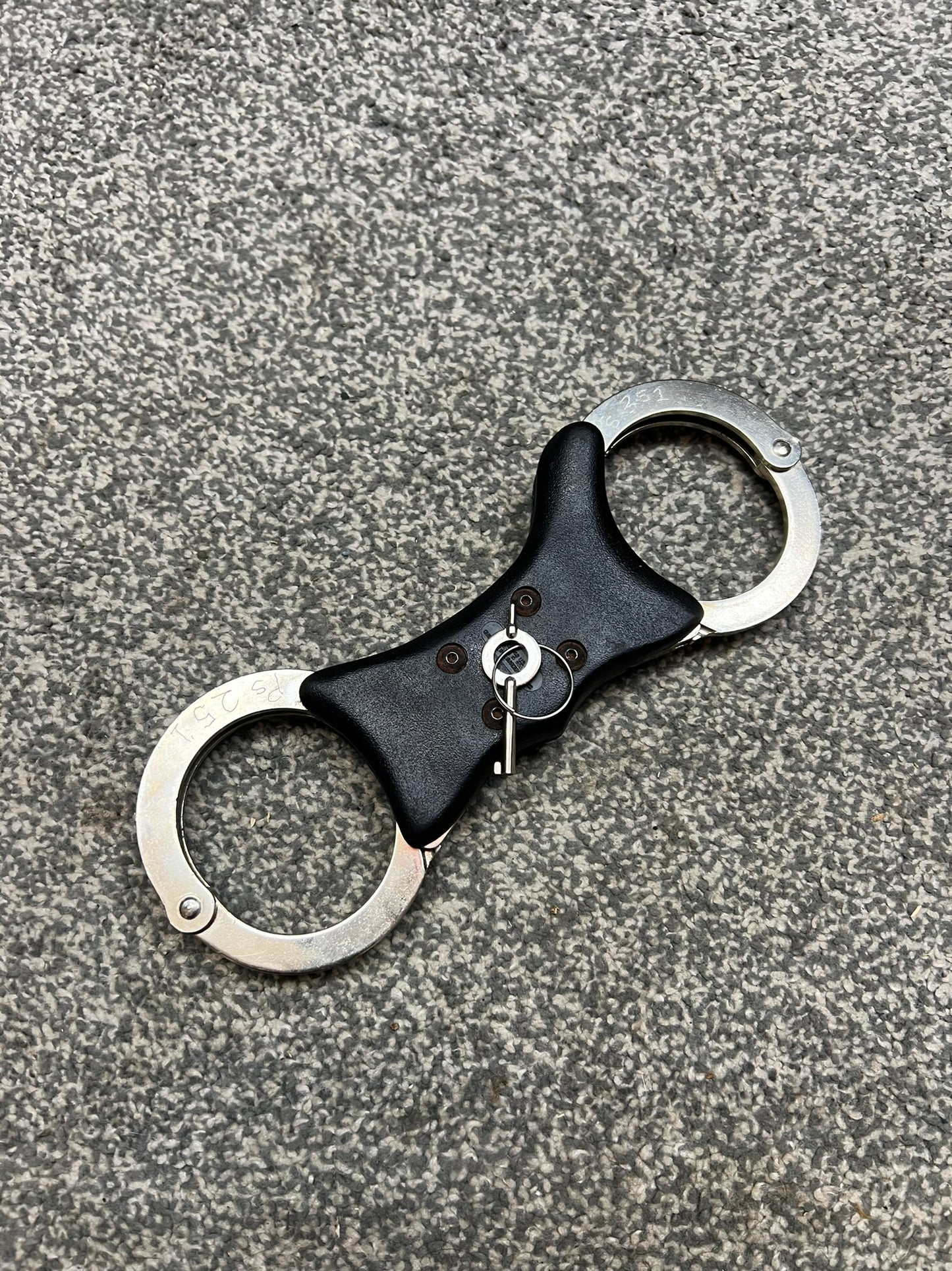 Ex Police Handcuffs Genuine With Key Security Collectible Memorabilia Restraint