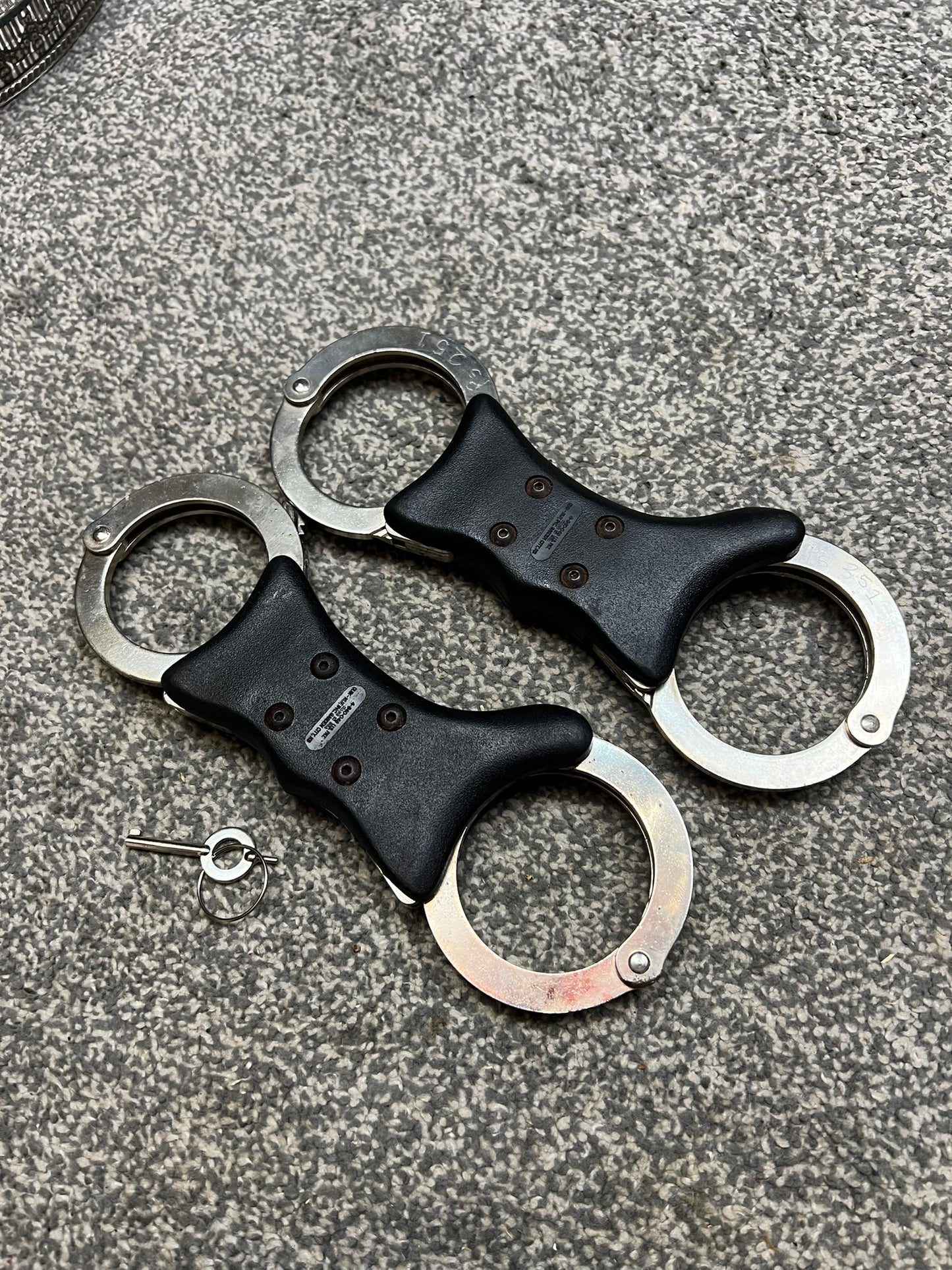 Ex Police Handcuffs Genuine With Key Security Collectible Memorabilia Restraint