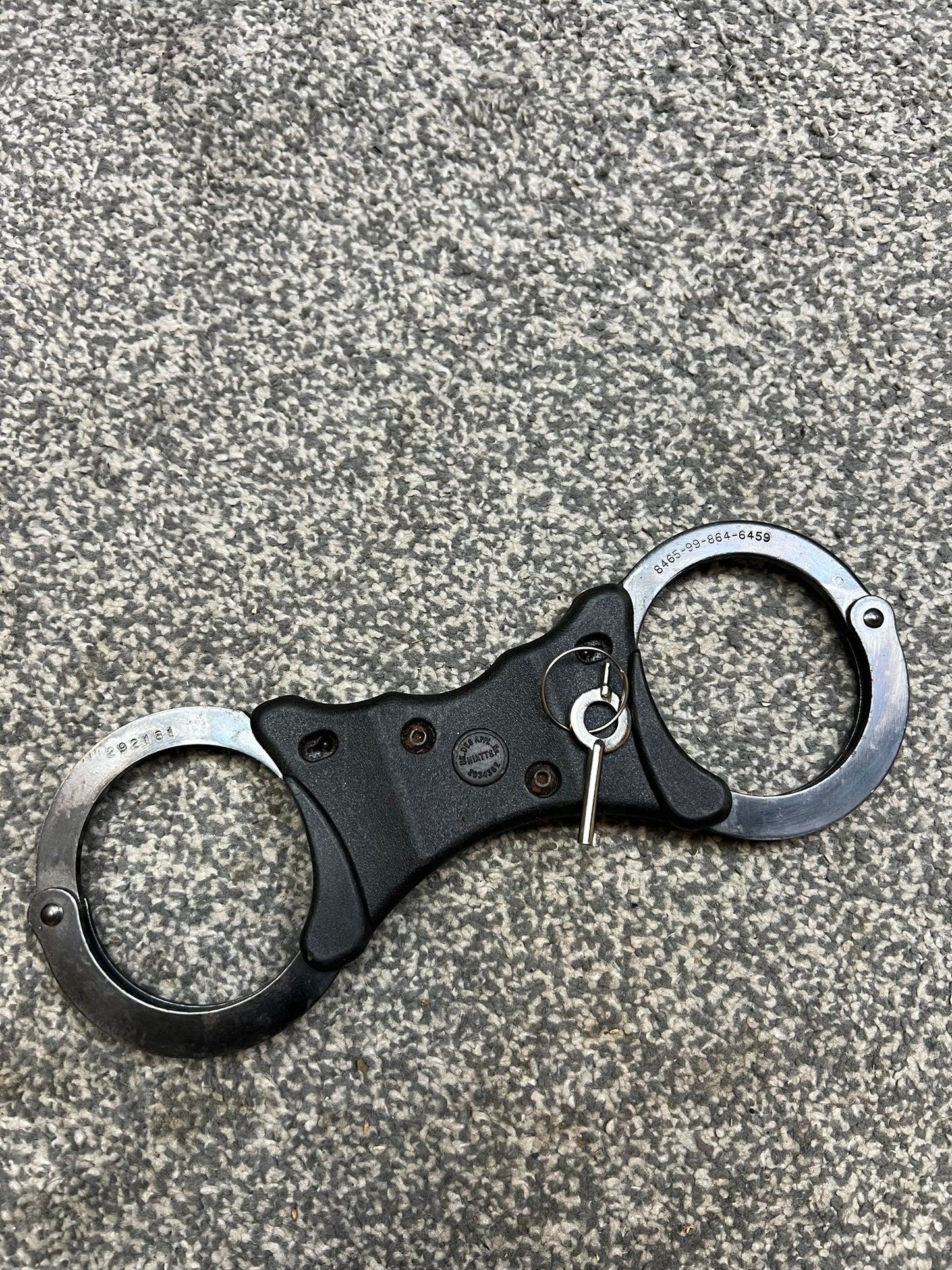 Rare Military Police Black Handcuffs Genuine Hiatt Cuffs With Key NSN Collectible Memorabilia