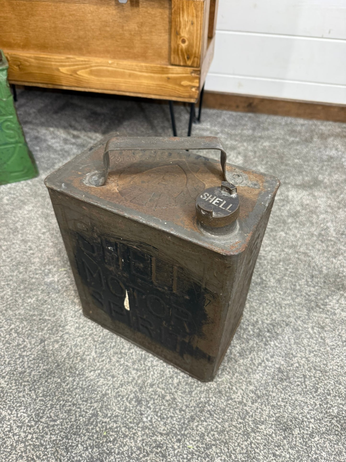 Vintage Shell Motor Spirit Petrol Can with Shell Brass Cap Dated 1949