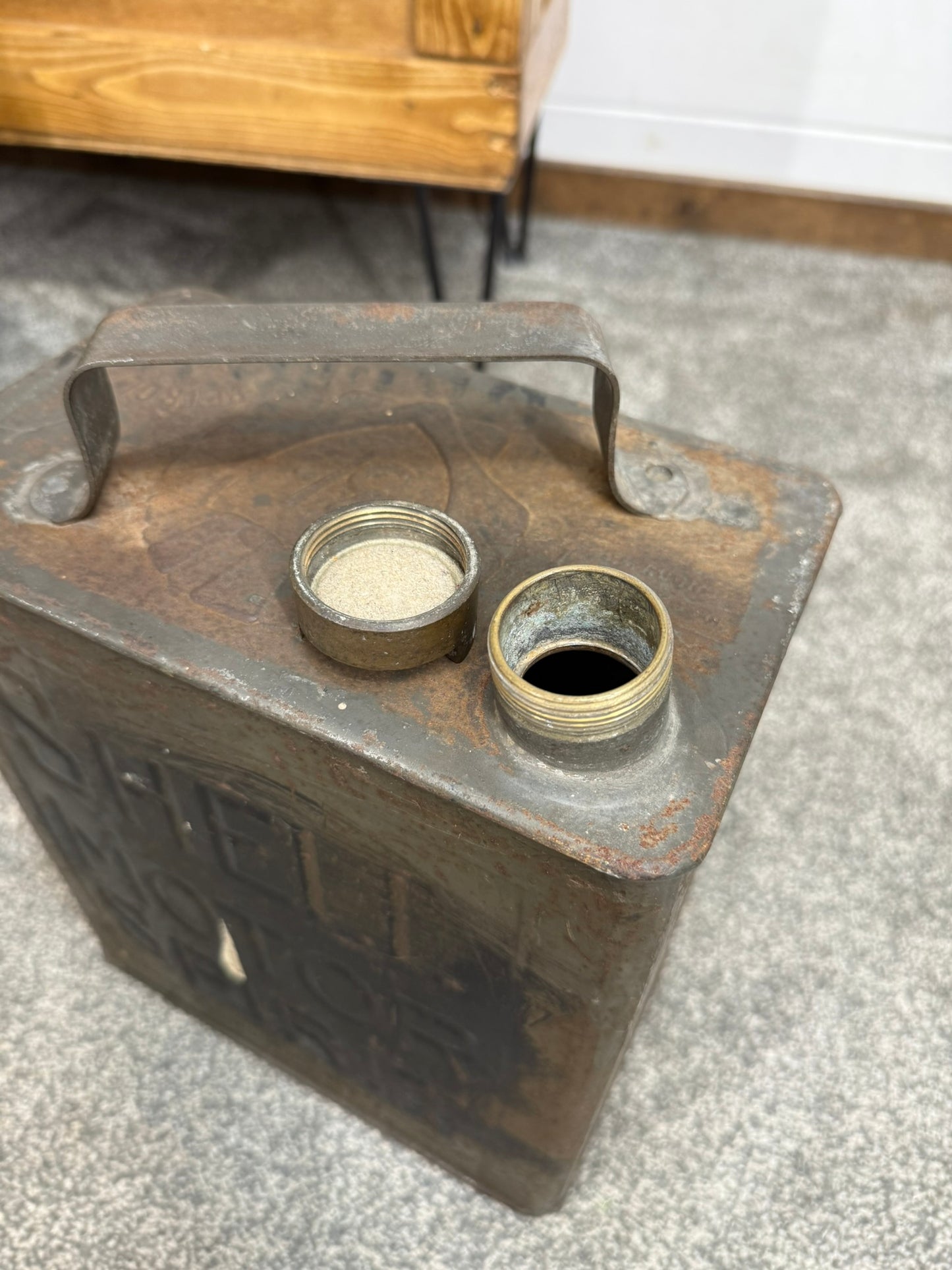 Vintage Shell Motor Spirit Petrol Can with Shell Brass Cap Dated 1949