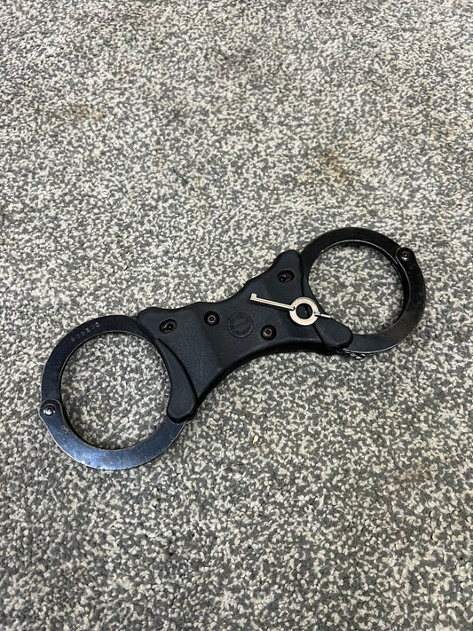 Police Black Hiatt Handcuffs Genuine Cuffs With Key Security Collectible Memorabilia Restraint