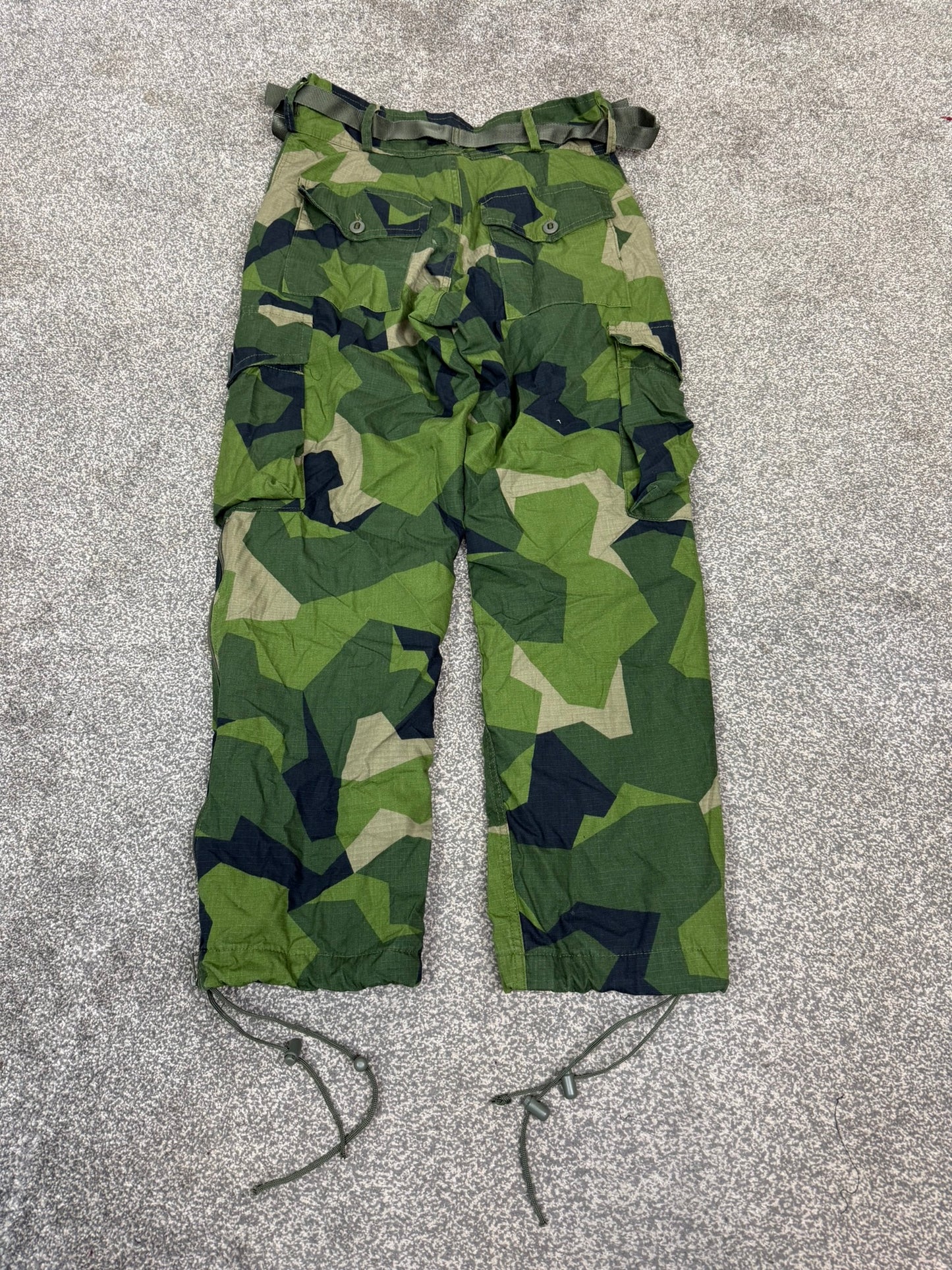 Arktis C310 Waterproof Combat Trousers 34" Swedish M90 Woodland