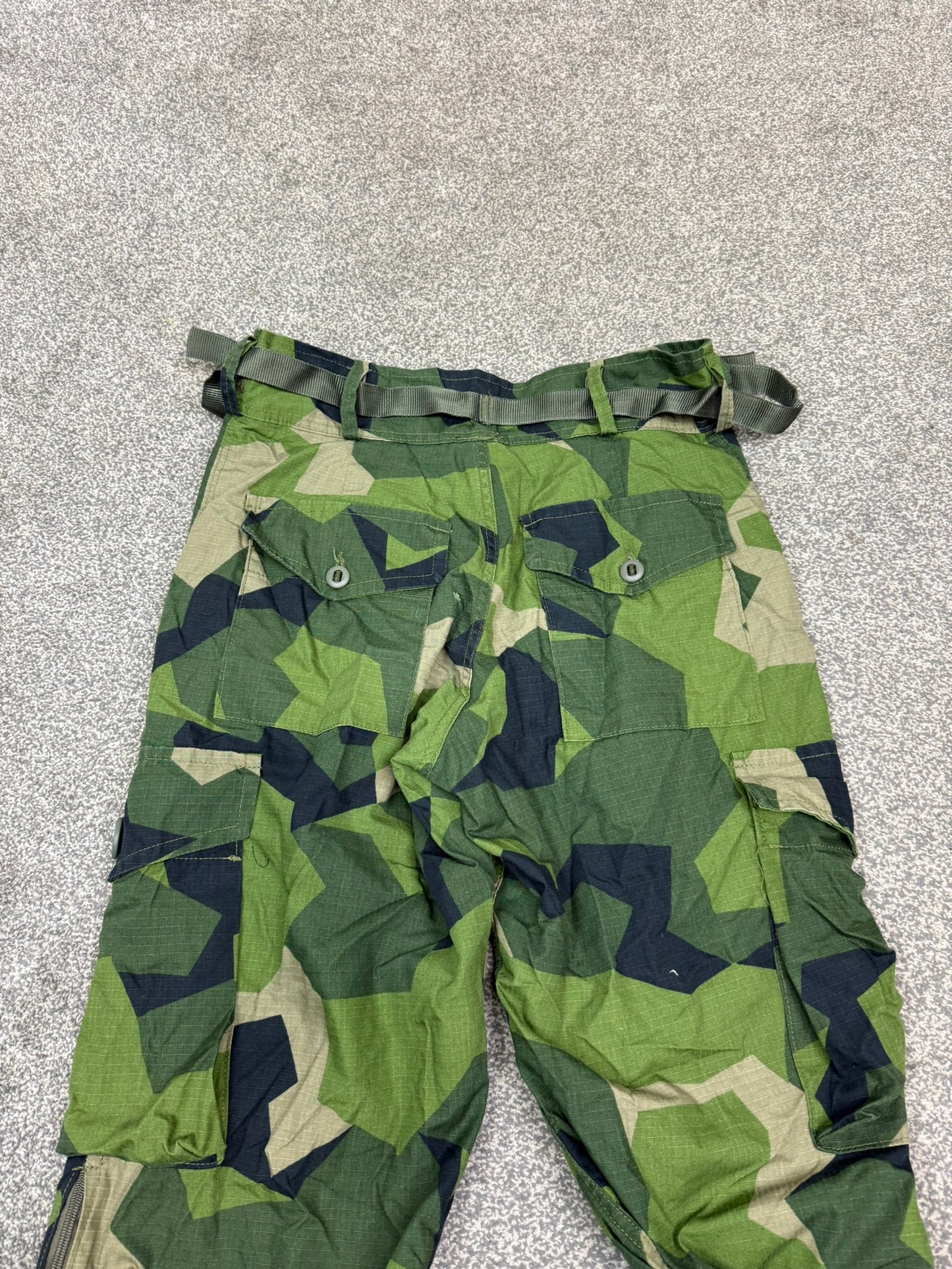 Arktis C310 Waterproof Combat Trousers 34" Swedish M90 Woodland