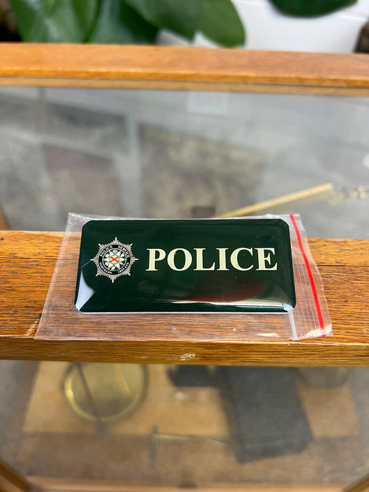 Obsolete Northern Ireland Police PSNI Badge Collectible Memorabilia