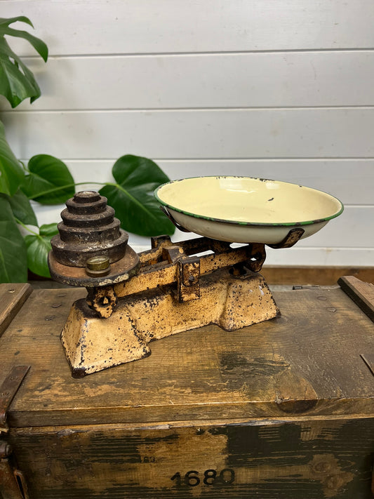 Vintage Cast Iron Weighing Scales Kitchen Patina Rustic Farmhouse