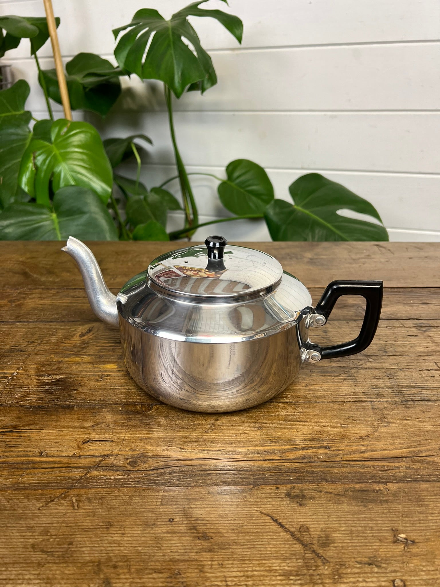 Vintage Stainless Steel Tea Pot Bakelite Handle 1970 s 80 s Mid Century Art Deco Retro Kitchen