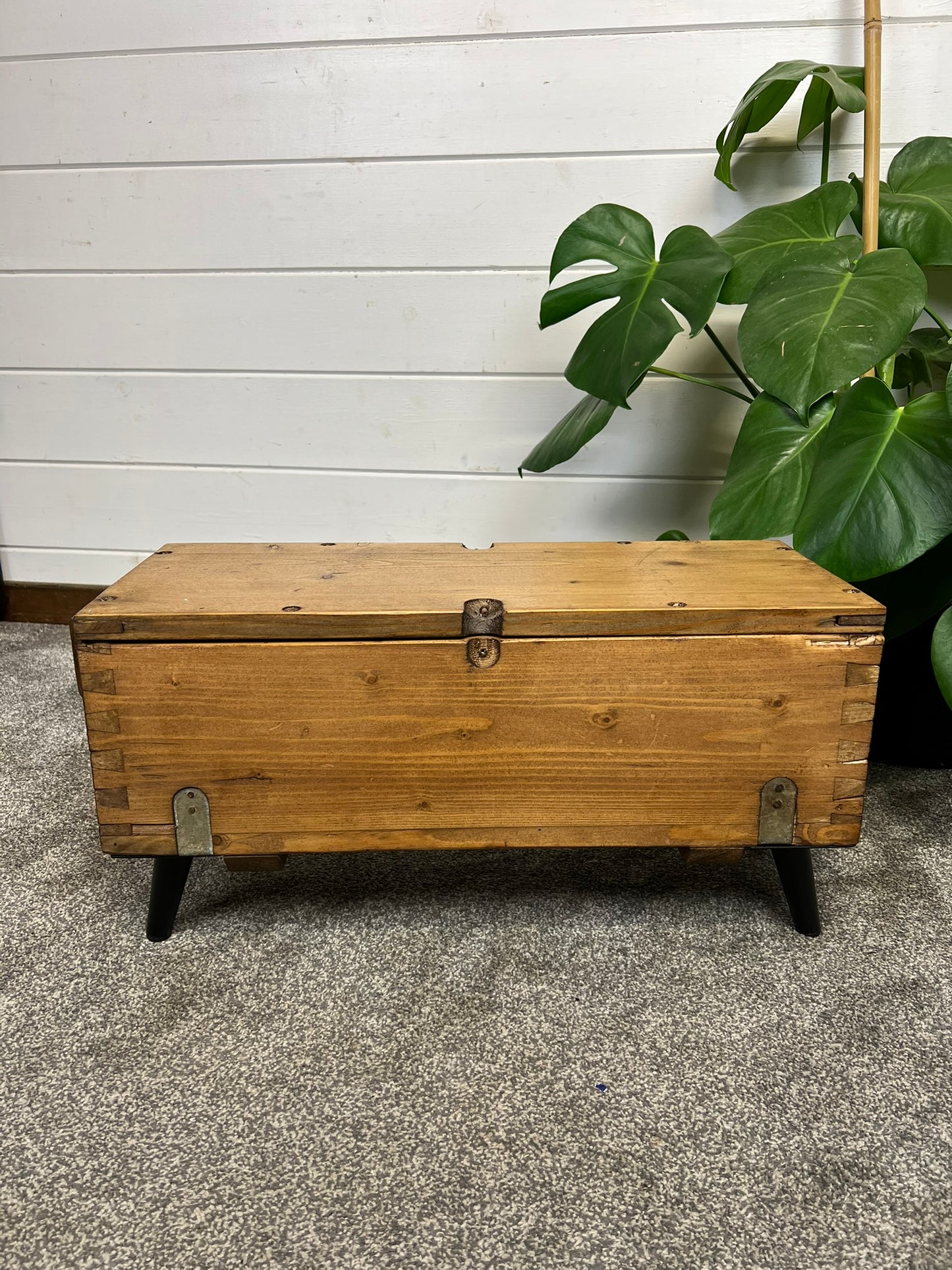 Vintage Rustic Wooden Box Side Table Storage Reclaimed Chest Cottage Farmhouse Coffee Table