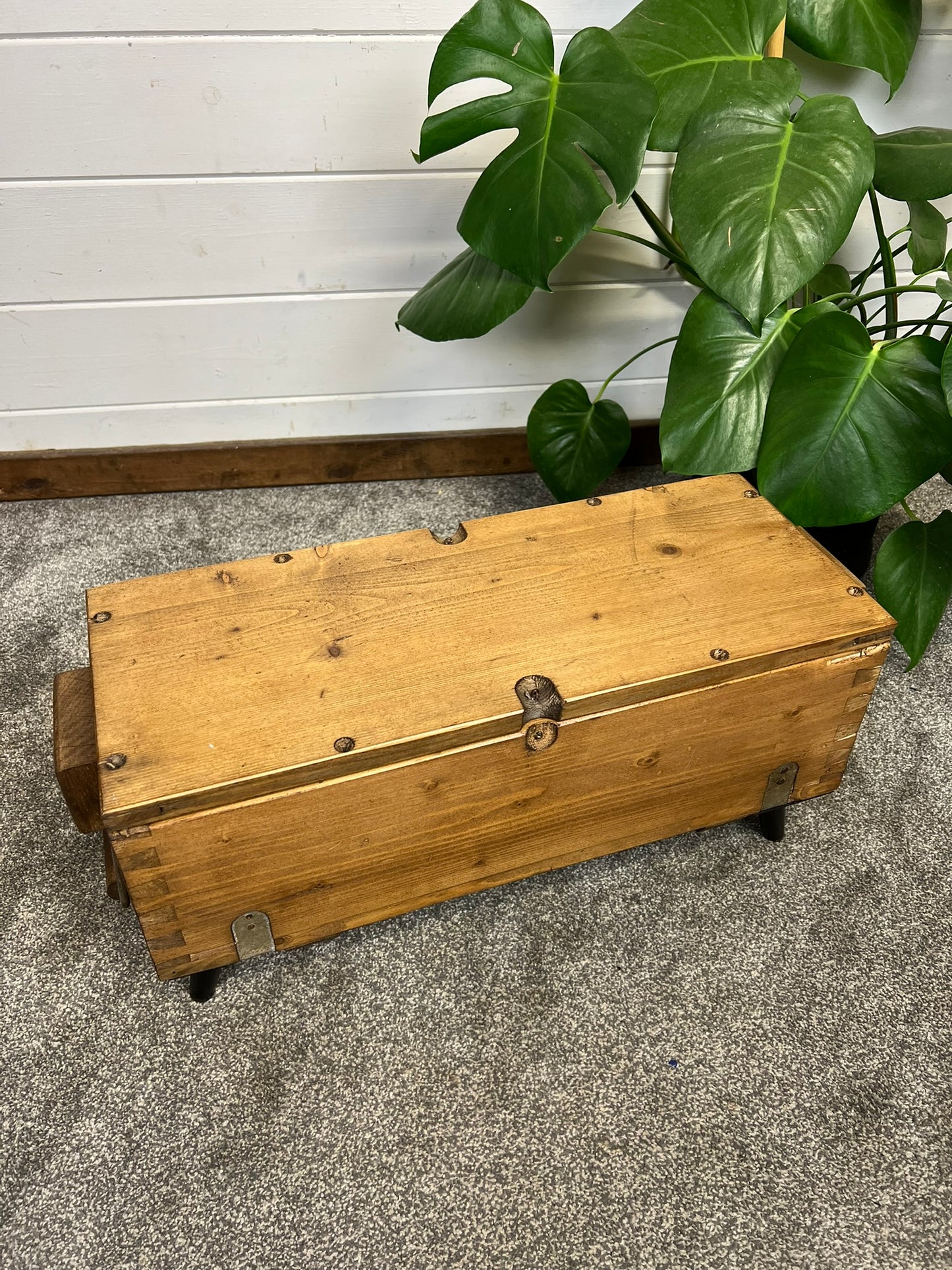 Vintage Rustic Wooden Box Side Table Storage Reclaimed Chest Cottage Farmhouse Coffee Table