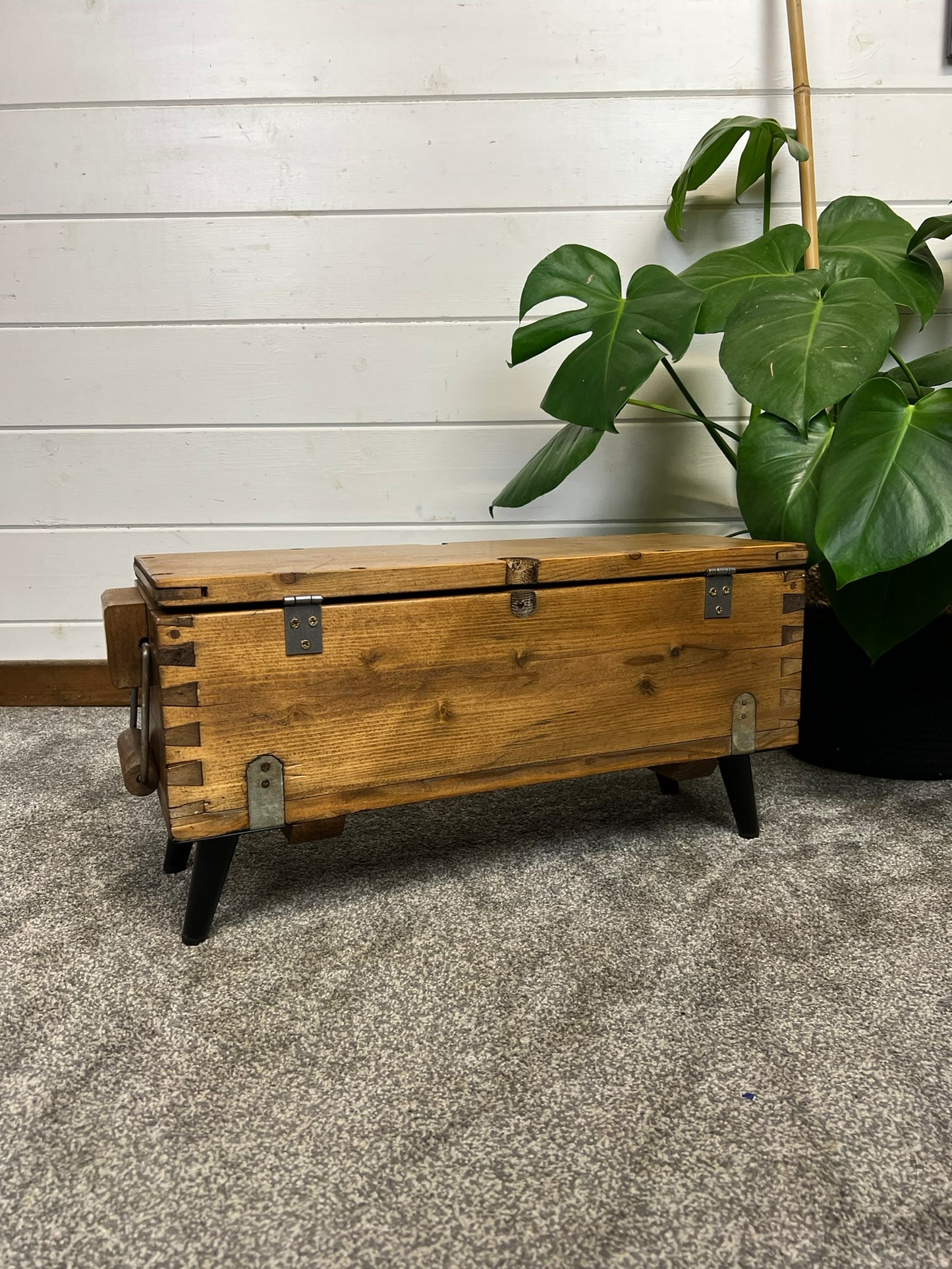 Vintage Rustic Wooden Box Side Table Storage Reclaimed Chest Cottage Farmhouse Coffee Table