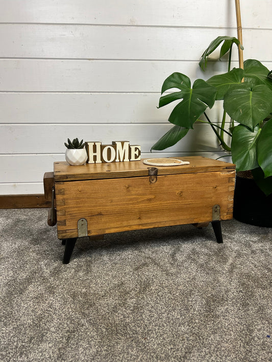 Vintage Rustic Wooden Box Side Table Storage Reclaimed Chest Cottage Farmhouse Coffee Table