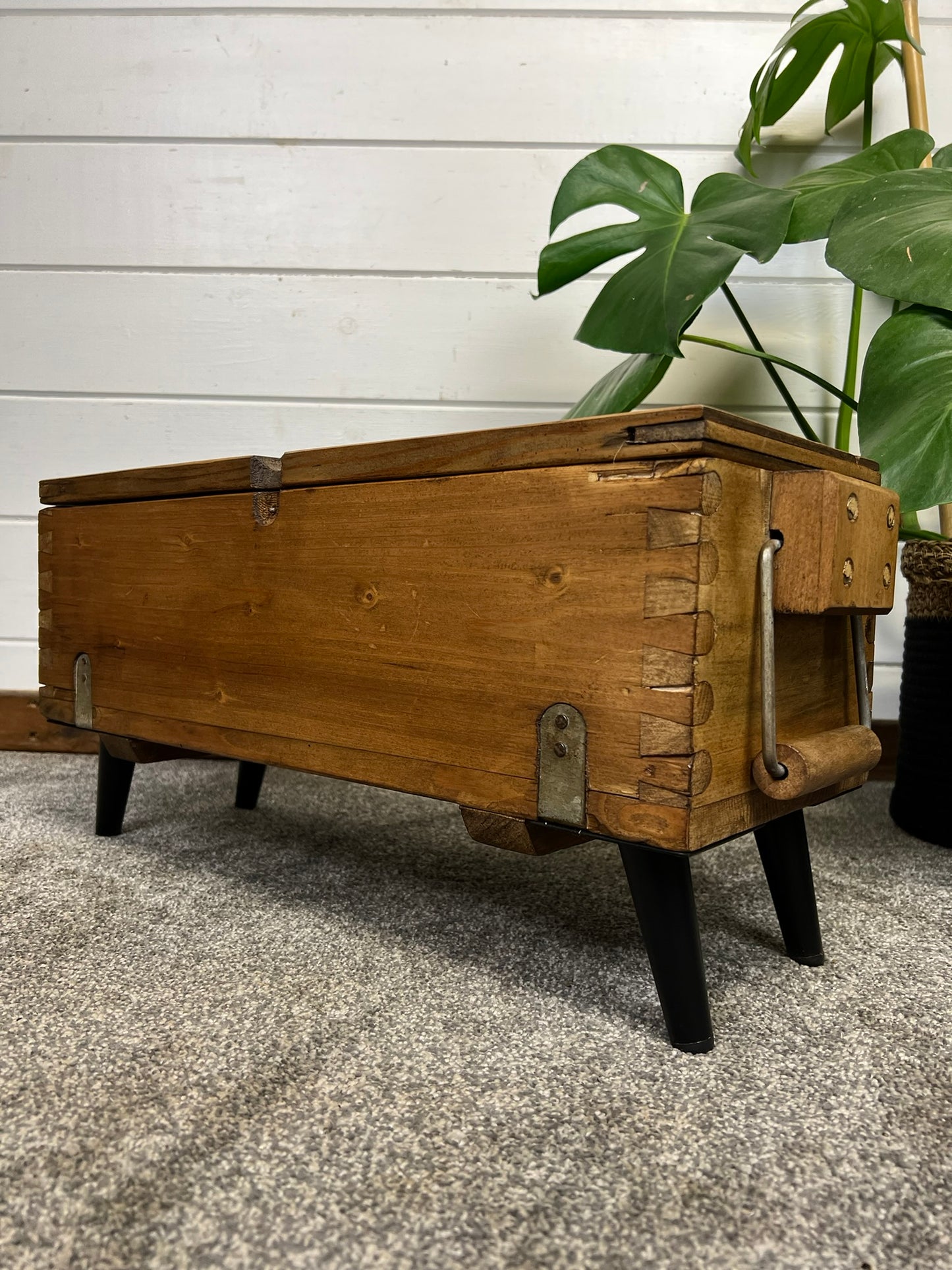 Vintage Rustic Wooden Box Side Table Storage Reclaimed Chest Cottage Farmhouse Coffee Table