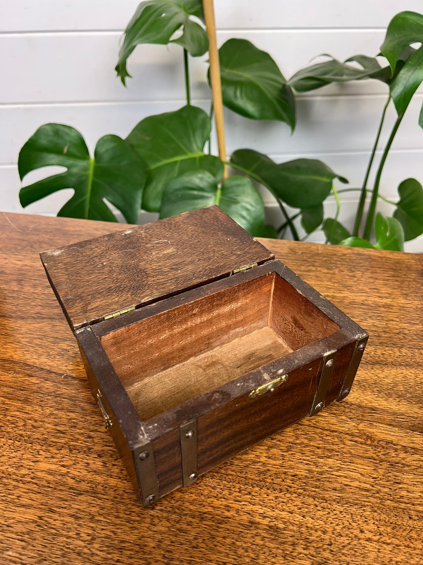 Small Vintage Wooden Tea Chest Trinket Box Llandudno Souvenir Treasure Chest