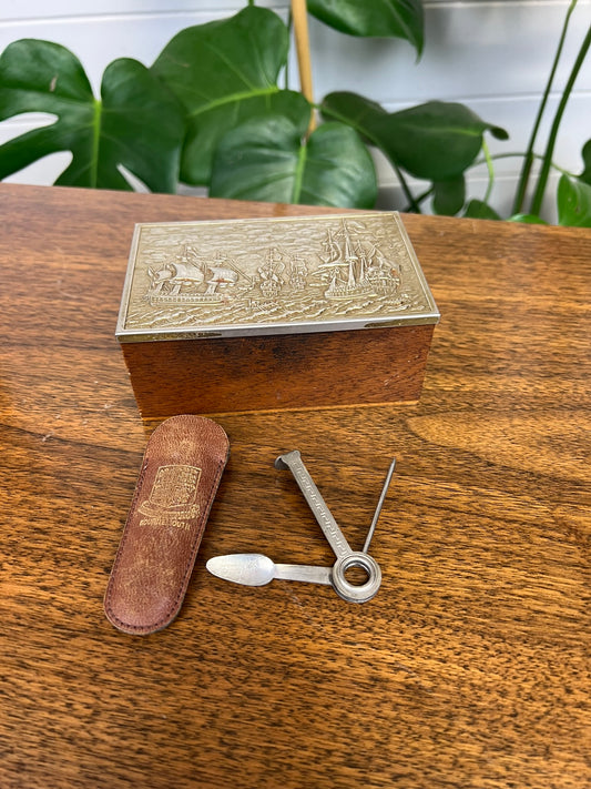 Vintage Wooden Tobacco Pipe Box Galleon Pressed Lid With Pipe Cleaning tool