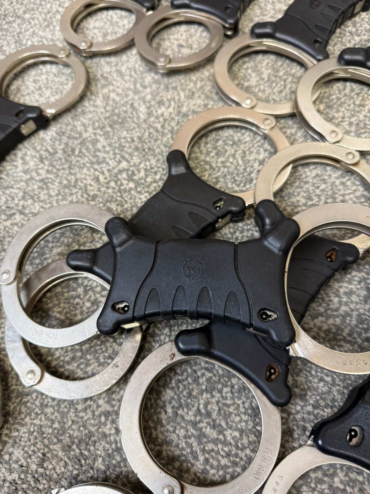 Ex Police TCH Handcuffs Genuine Cuffs With Key Security Collectible Memorabilia Restraint