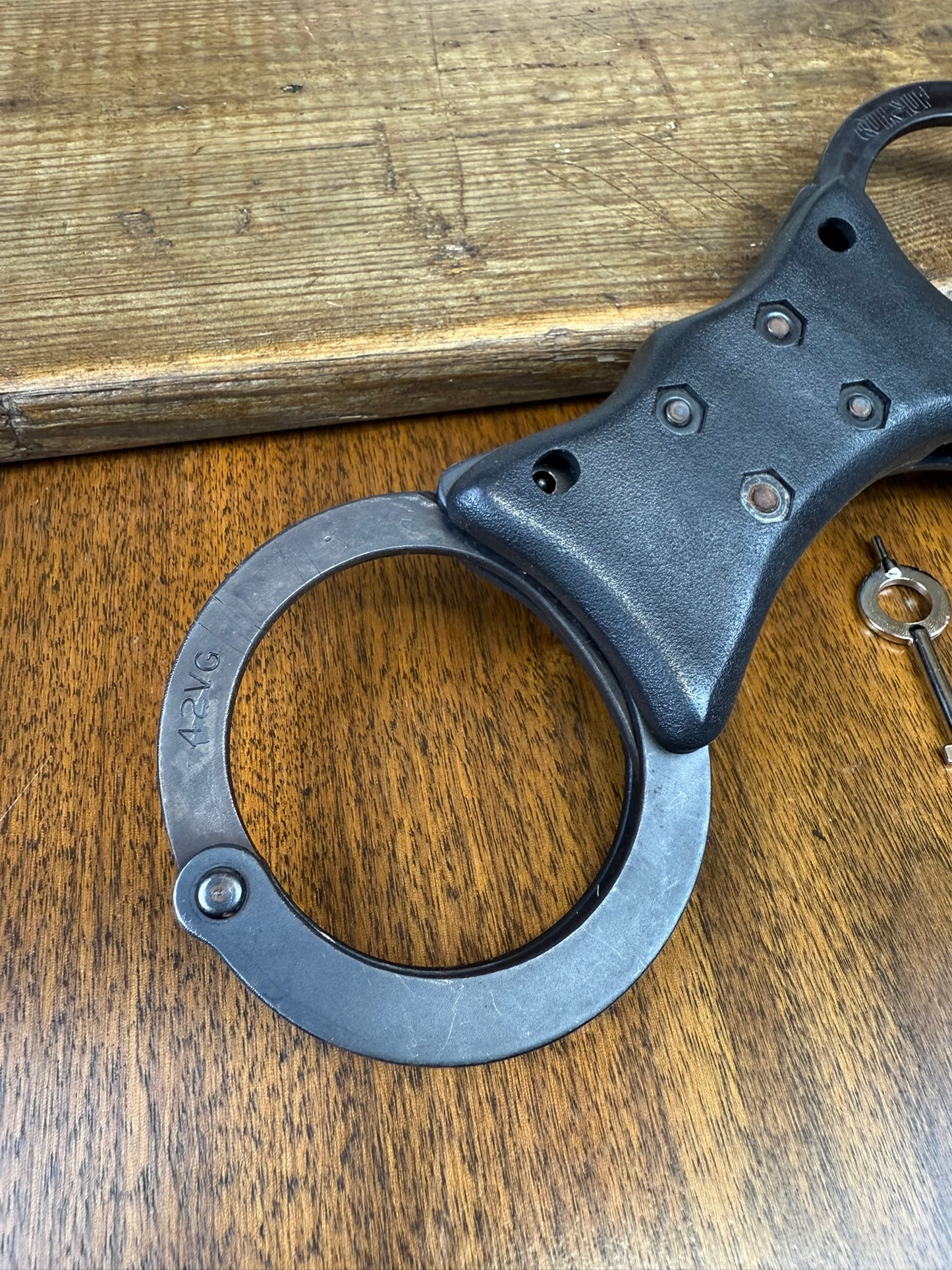 Ex Police Black Handcuffs Genuine Cuffs With Key Security Collectible Memorabilia Restraint