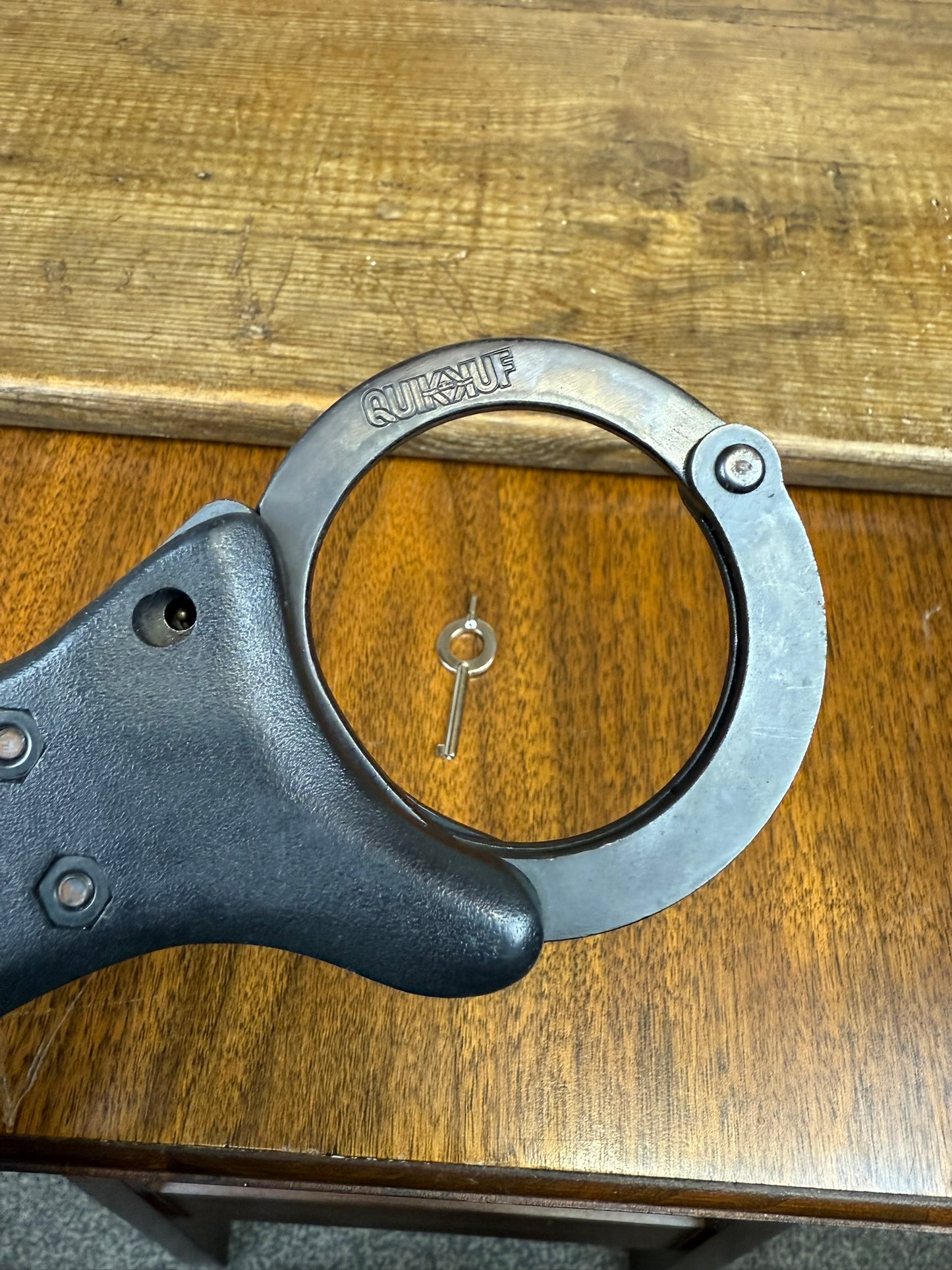 Ex Police Black Handcuffs Genuine Cuffs With Key Security Collectible Memorabilia Restraint