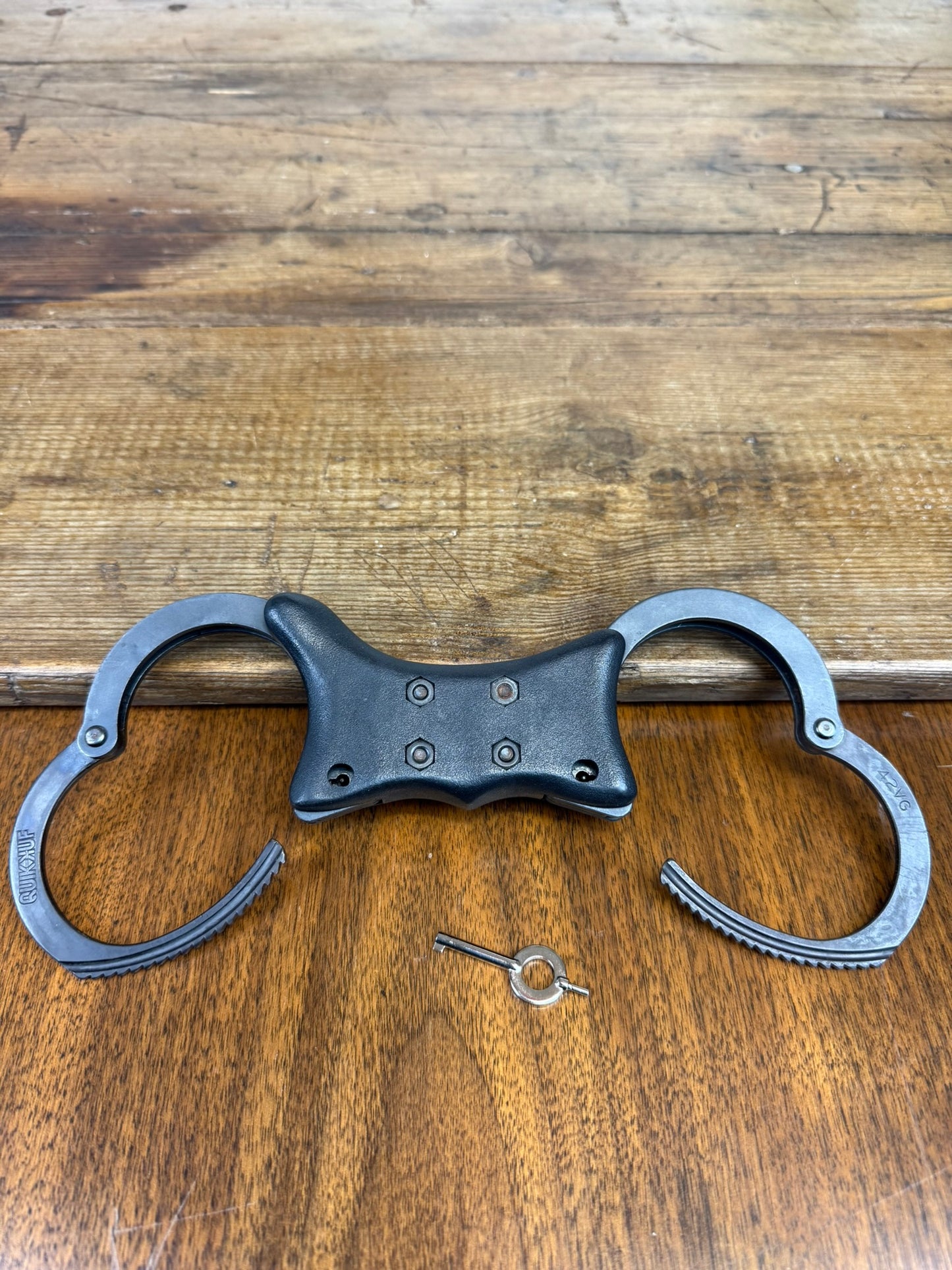 Ex Police Black Handcuffs Genuine Cuffs With Key Security Collectible Memorabilia Restraint