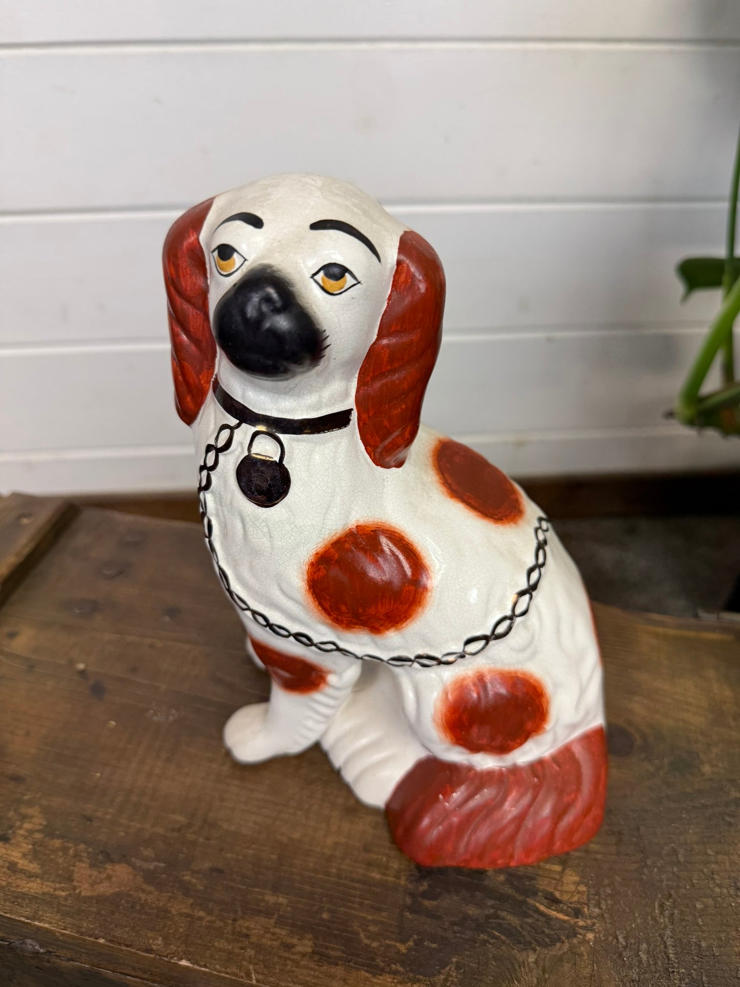 Vintage Staffordshire Pottery King Charles Spaniel Dog Figurine Ornament