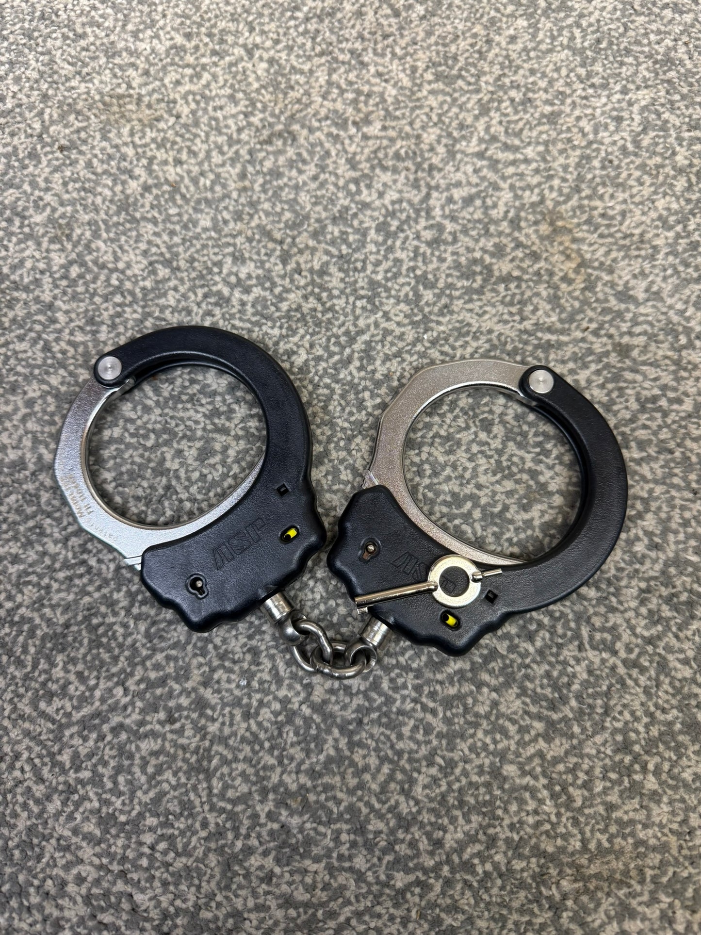 ASP Model 100 Chain Handcuffs Ex Police Cuffs - Working With Key