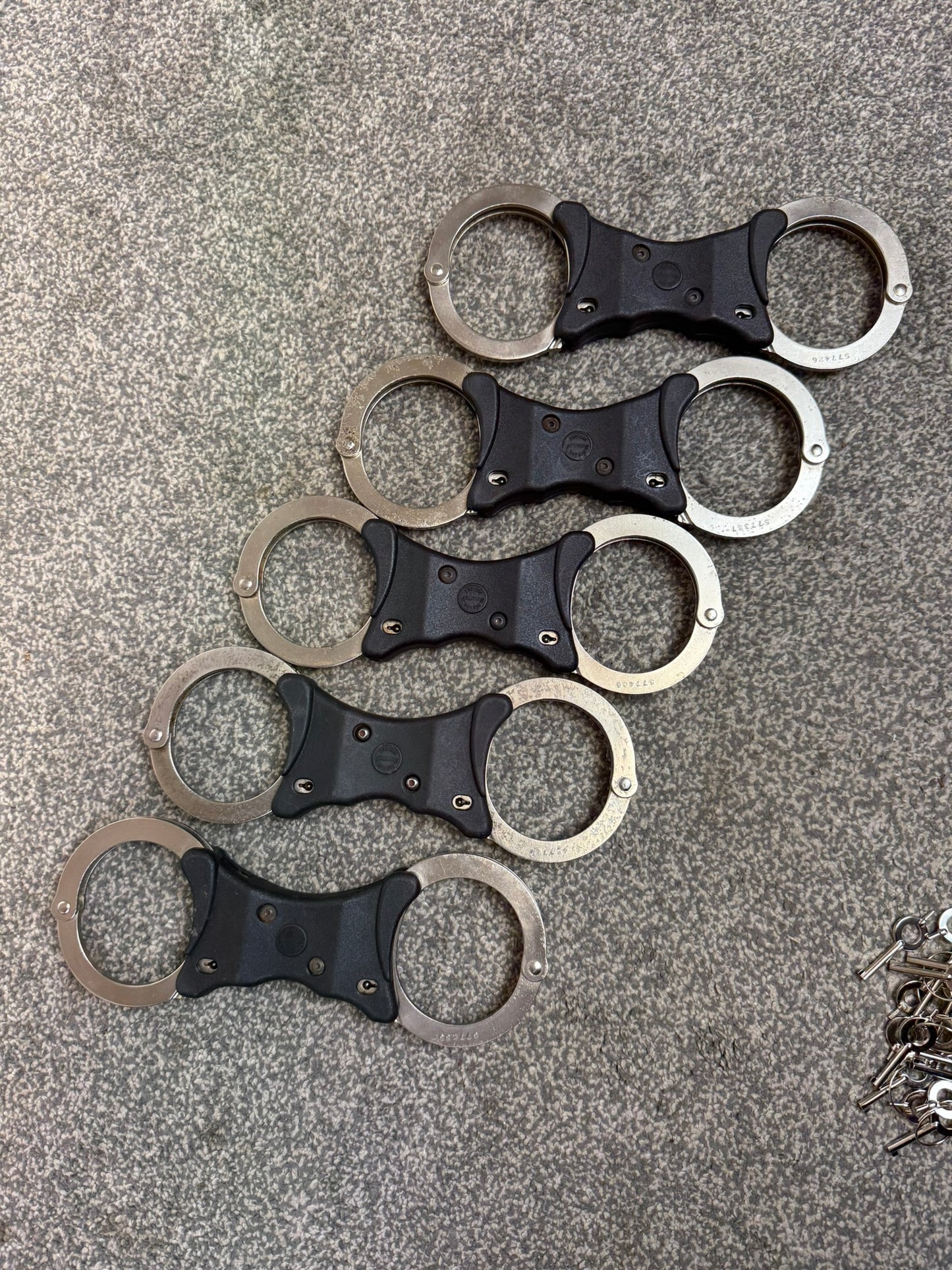 Police Hiatt Handcuffs Genuine Cuffs With Key Security Collectible Memorabilia Restraint