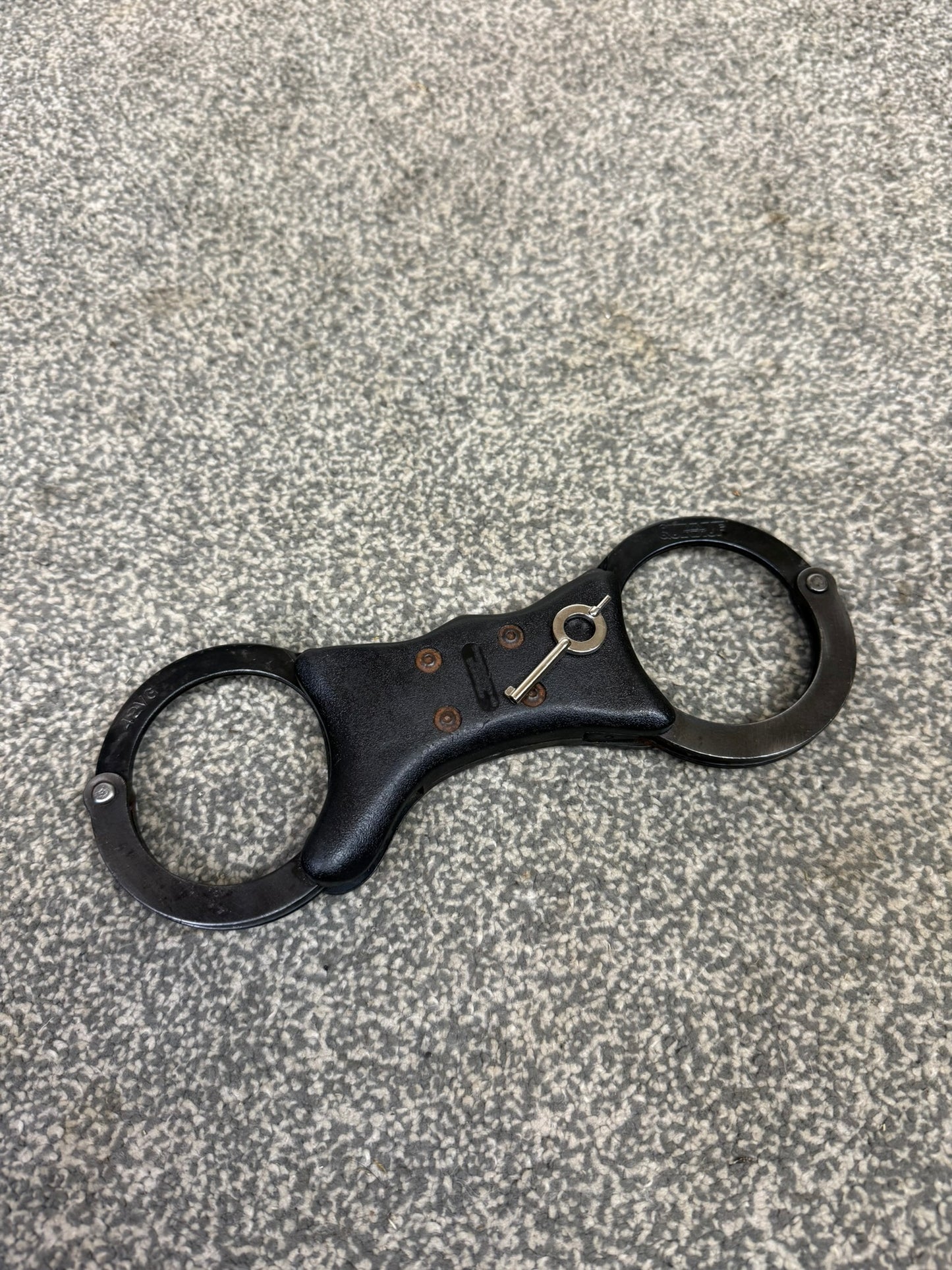 Ex Police Handcuffs Black Quik-Kuf Cuffs With Key Security Collectible Memorabilia Restraint